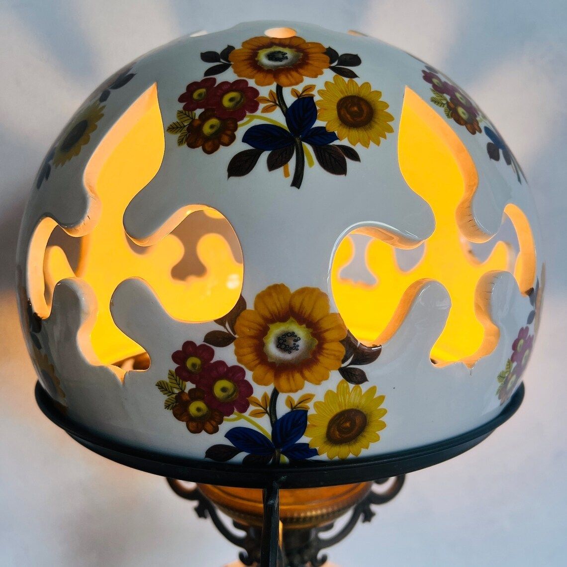 Vintage French Porcelain Lamp Oil Style Lamp Victorian Style Home Decor Bedside Boudoir Lamp Home Lighting Interior Design photo 484.0