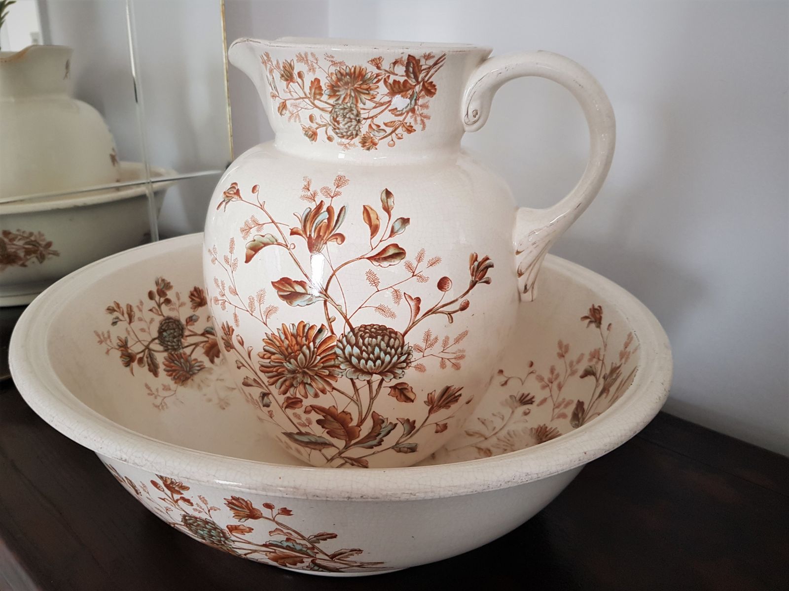 Large Authentic Victorian Washbasin And Jug photo Home Decor