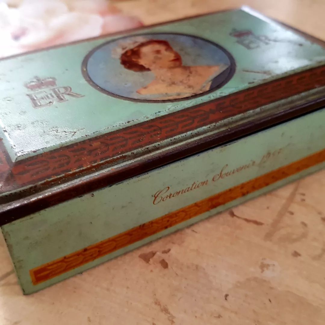 Authentic Coronation Souvenir Tin Box From 1953 photo furniture