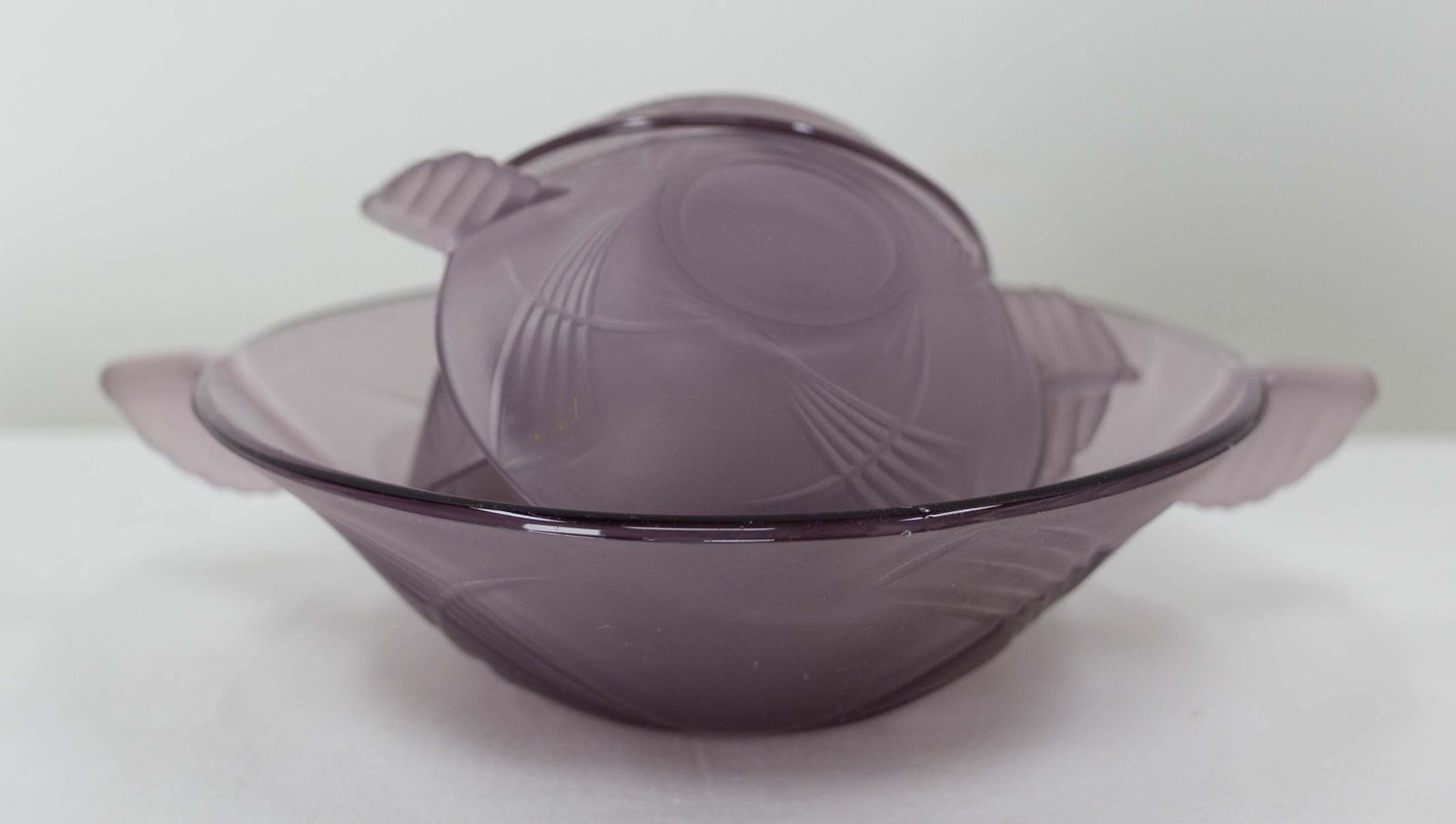 Art Deco French Purple Glass Fruit Service With One Dish And Six Bowls C. 1930 photo vinterior