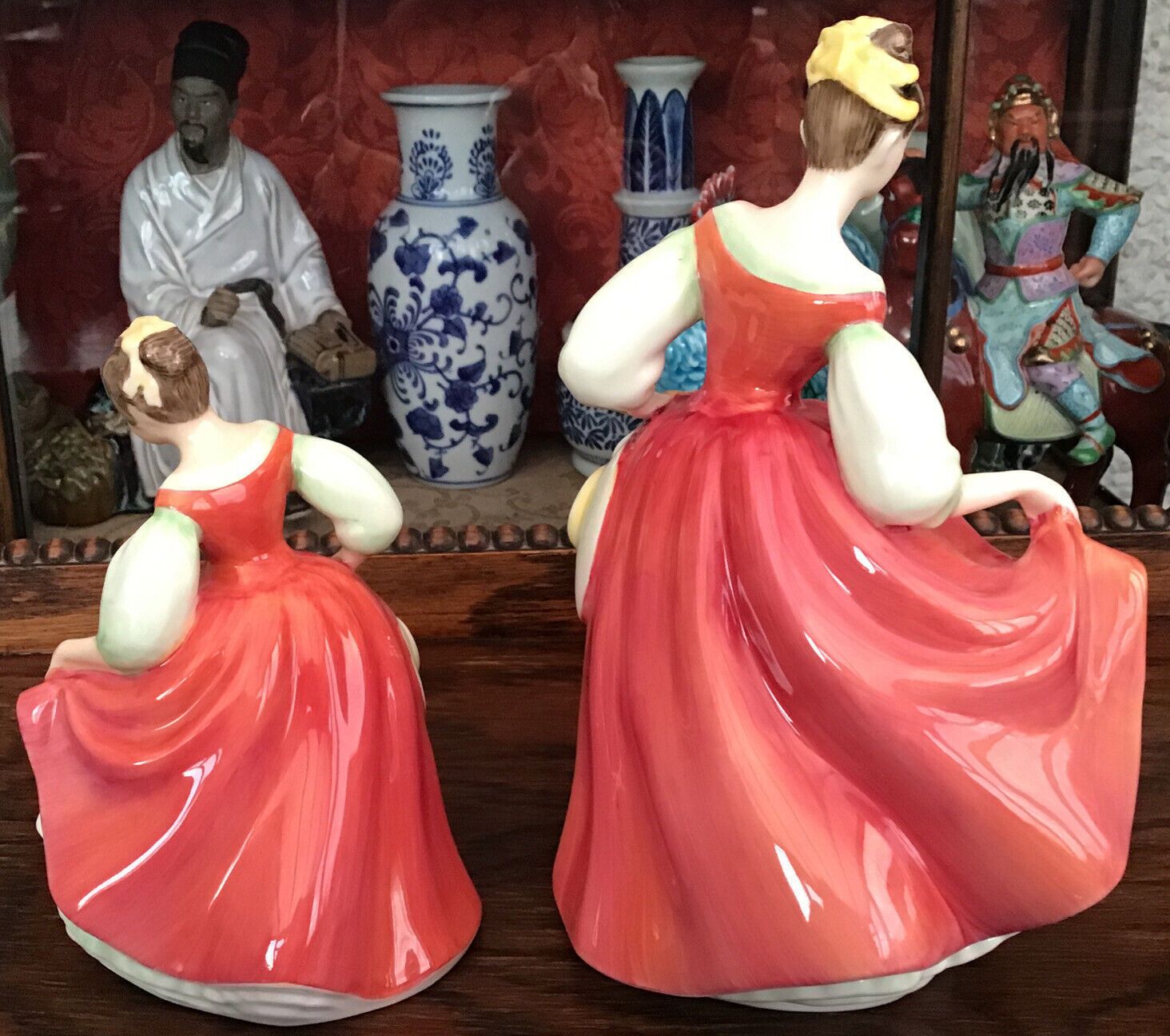 photo furniture Vintage Royal Doulton Hn2832 Fair Lady & Hn2434 Fair Maiden Figurines Pink Dress