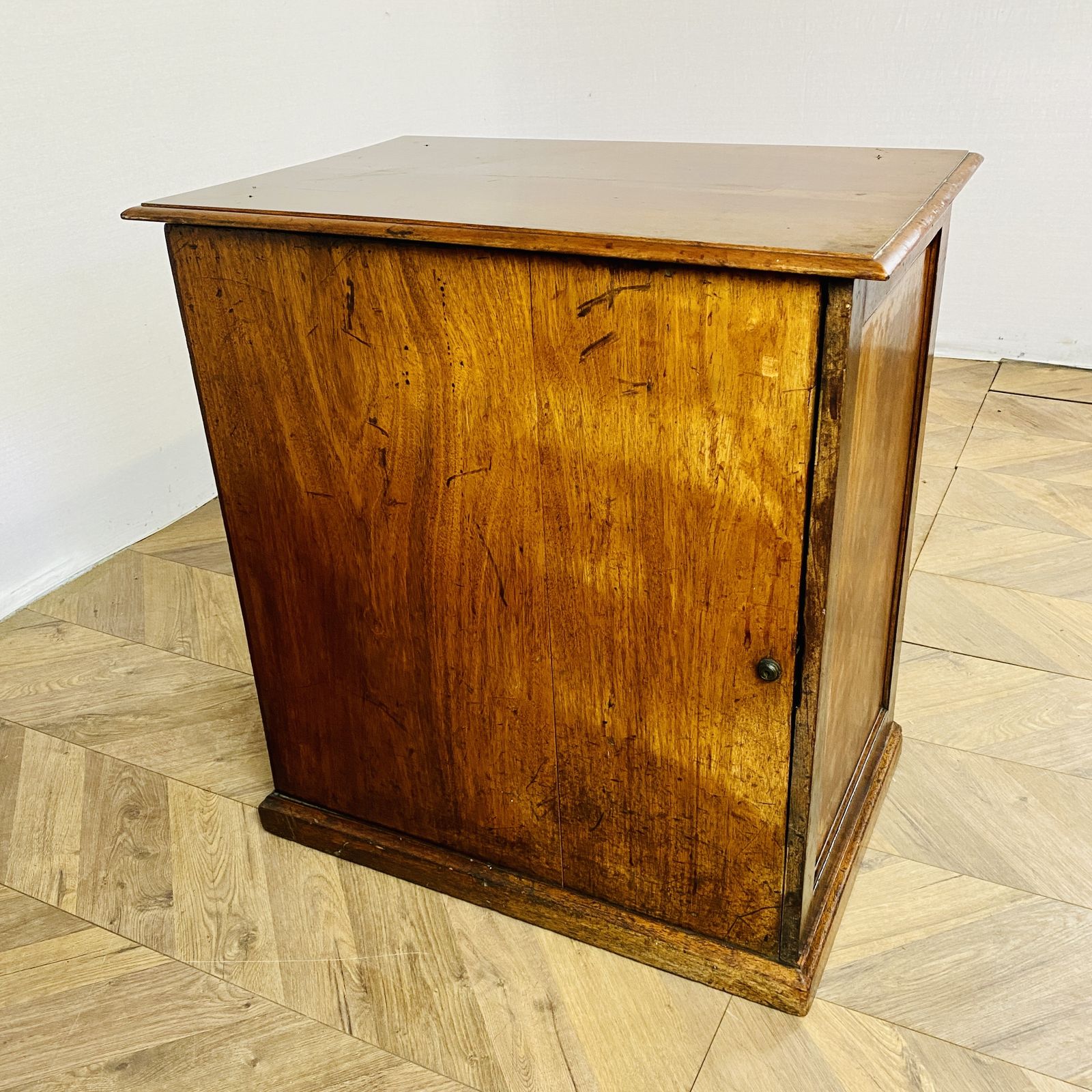 photo buy Antique Oak 5 Drawer Collectors Cabinet With Brass Handles, Early 19th Century