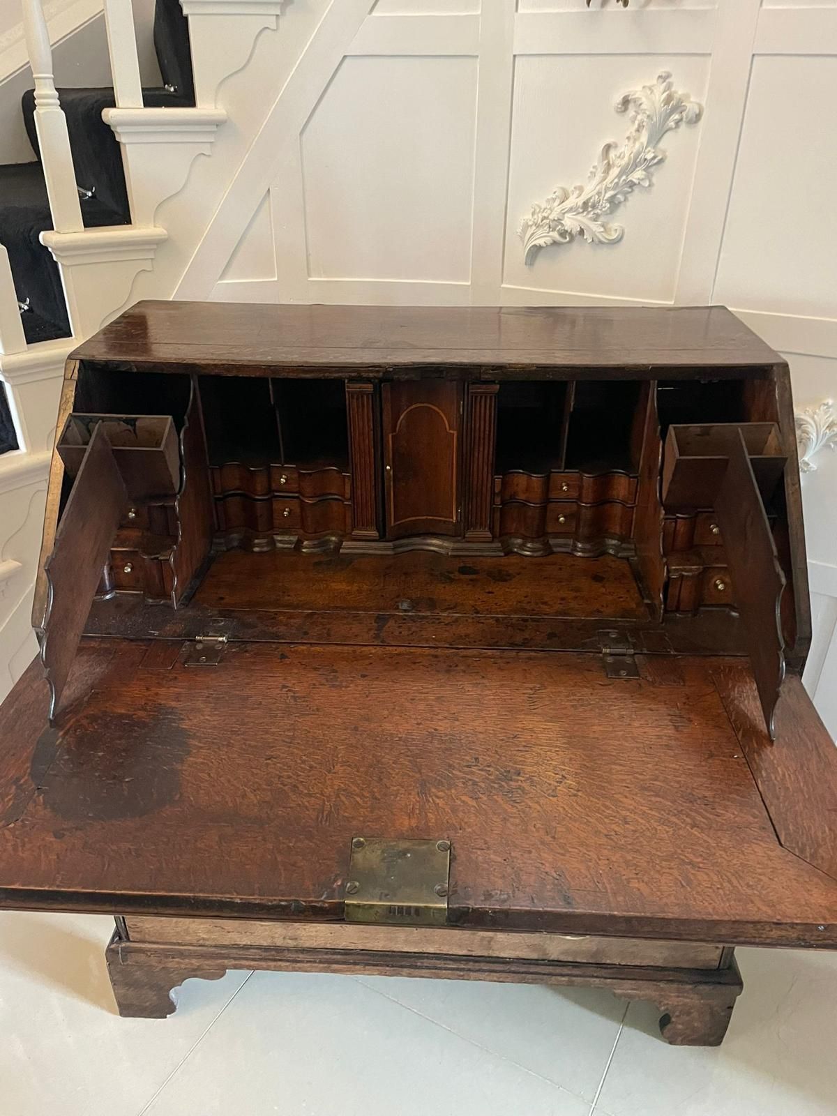 photo furniture 17th Century Antique Quality Oak Bureau With Outstanding Interior