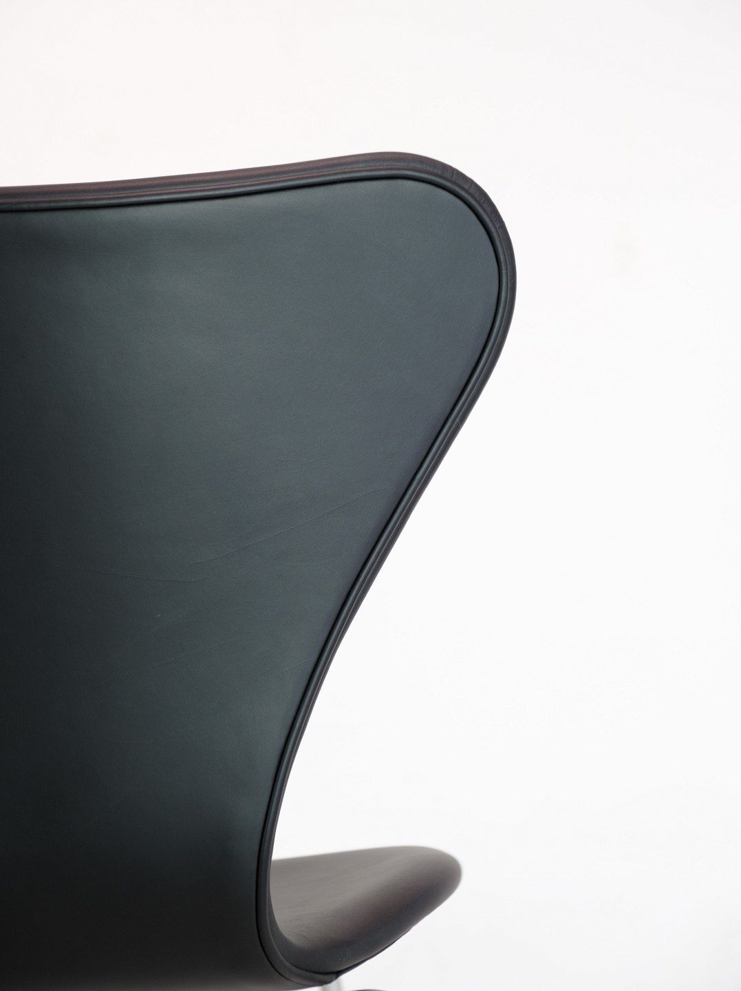 Set Of Six Seven Chairs, Model 3107 By Arne Jacobsen For Fritz Hansen From 1967s photo vinterior