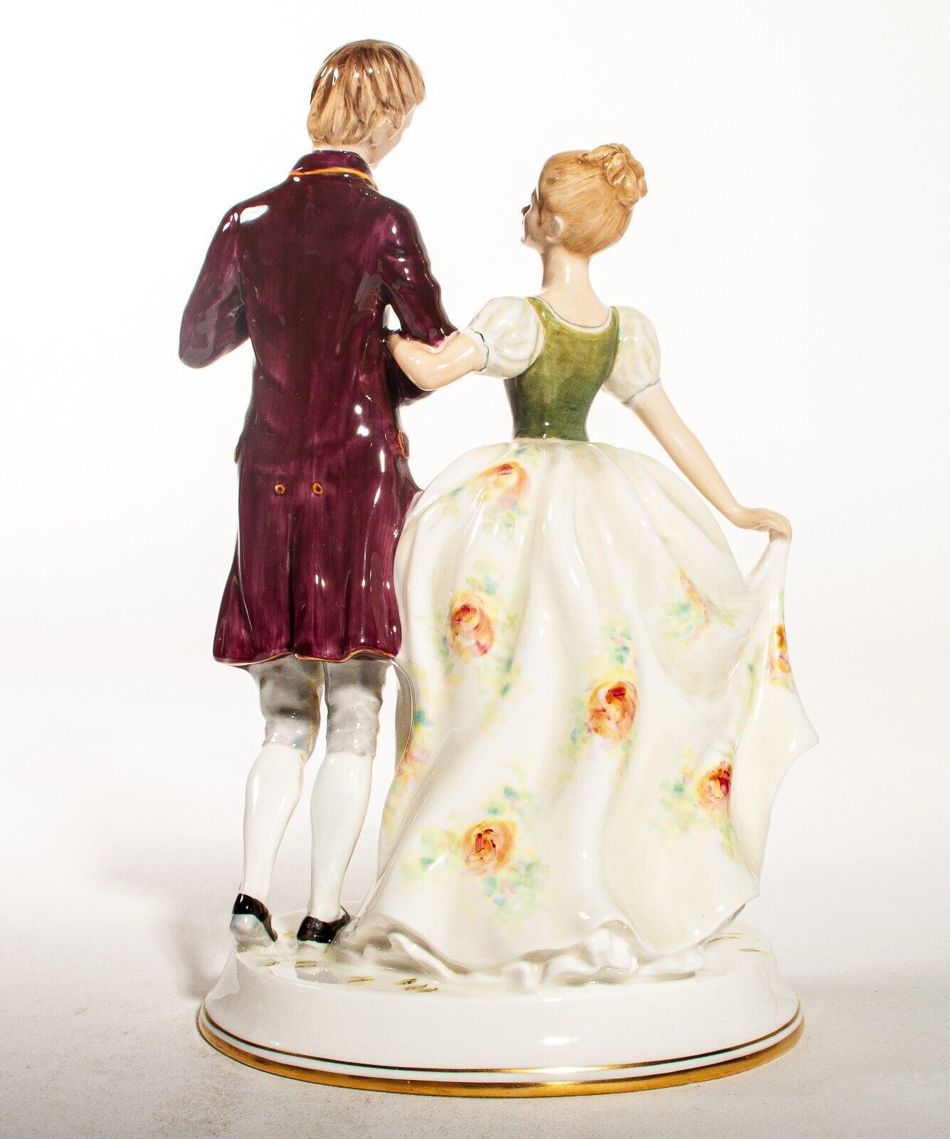 Royal Doulton Ladies Figure 'Young Love' Hn2735 Douglas Tootle Design Uk Made photo for sale