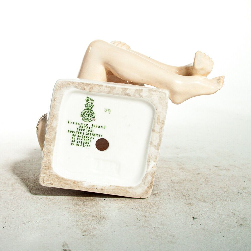 Royal Doulton Character Figure 'Treasure Island' Hn2243 Made In England photo 88.0