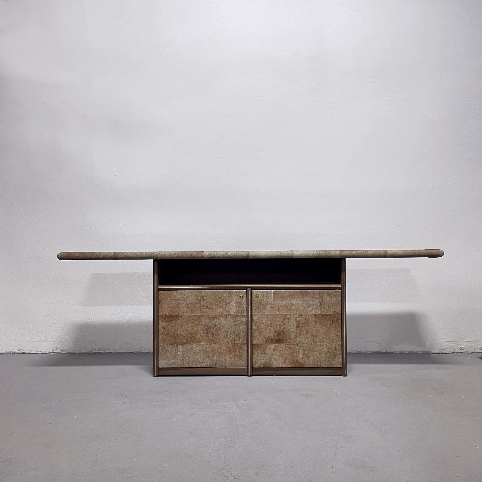 Suede Leather Sideboard 'Bogo' By Carlo Bartoli For Rossi Di Albizzate, Italy 1980s photo furniture