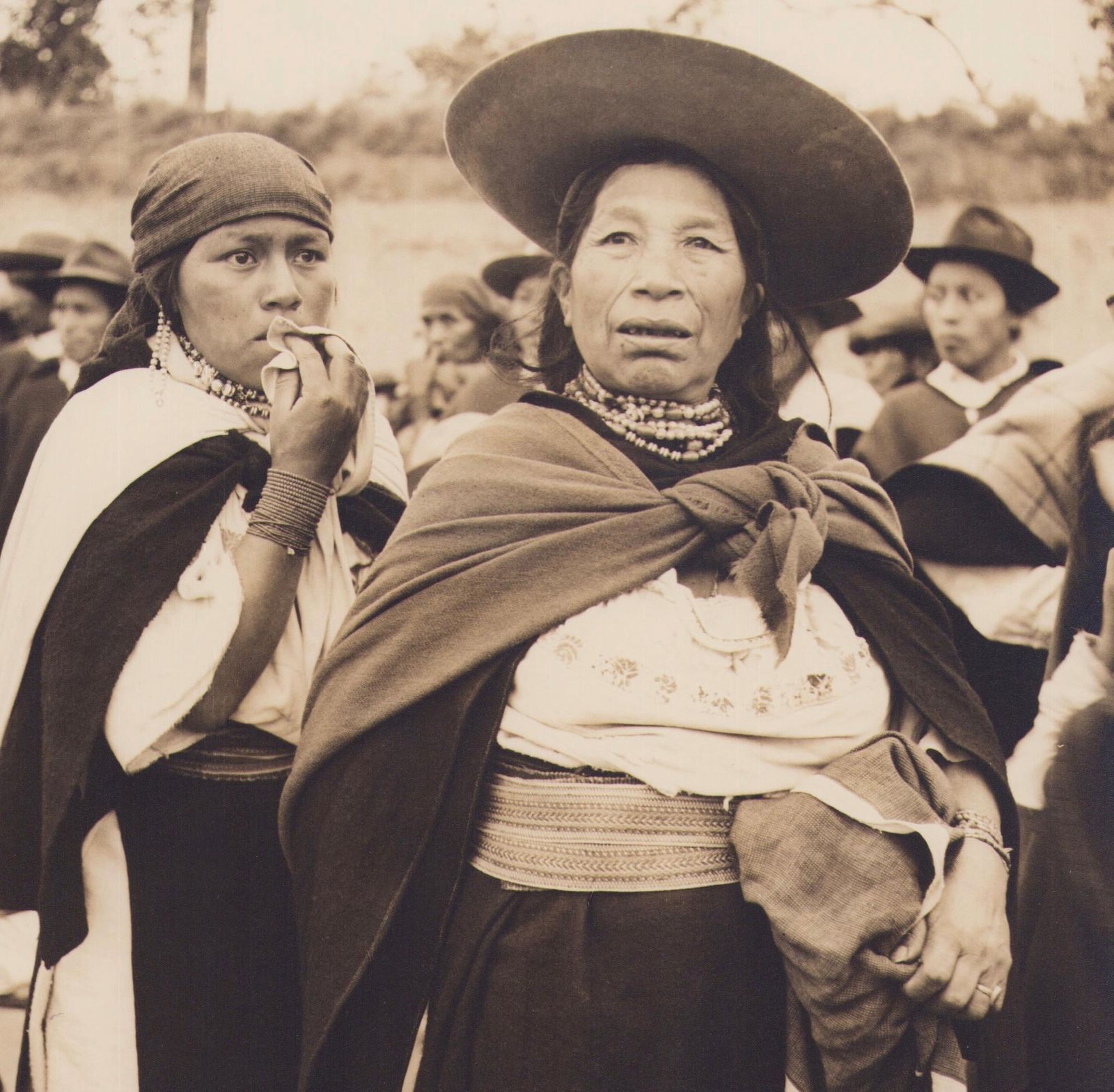 Hanna Seidel Ecuador, Woman, Indigenous, Black And White Photography, 1960s photo furniture