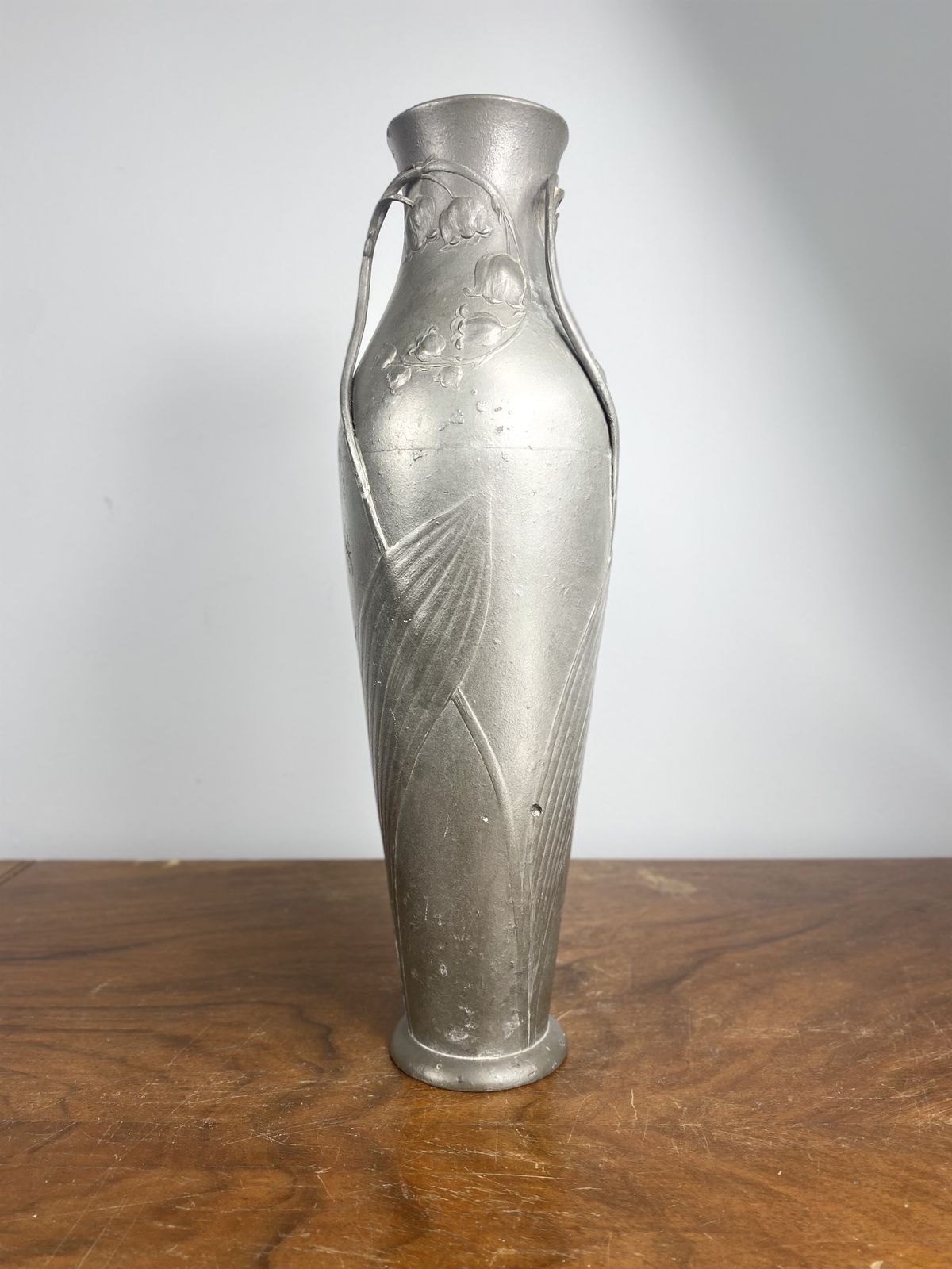 Hugo Leven For Kayserzinn   Art Nouveau Floral Pewter Vase N° 4312, 1900s Germany photo furniture