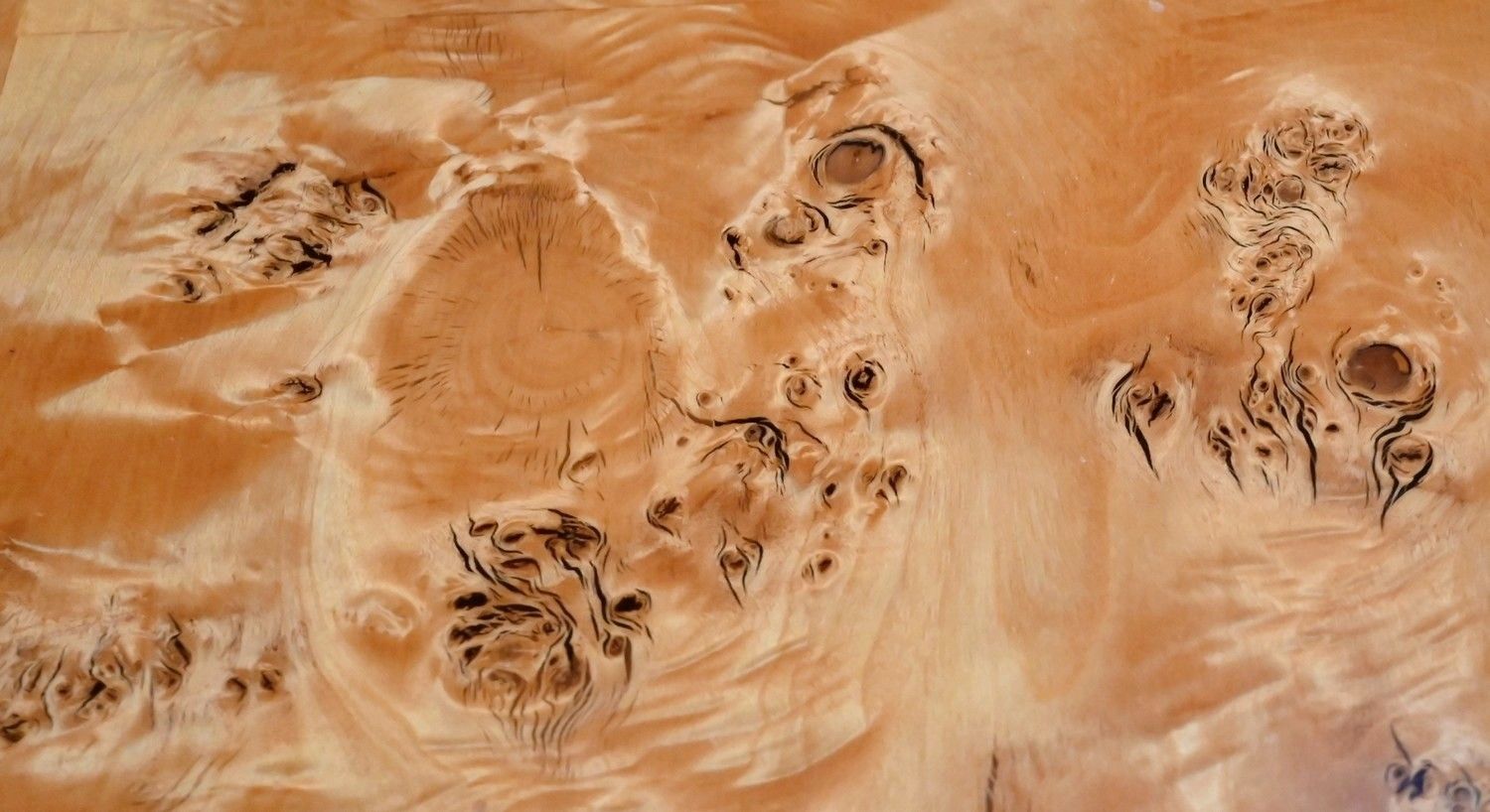Round Table In Thuya Burl And Golden Metal – 1980 photo vintage
