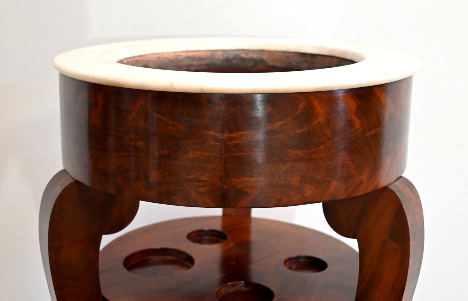 Important Athenian Barbière, In Burl Mahogany Veneer, Empire Period   Early 19th Century photo Furniture