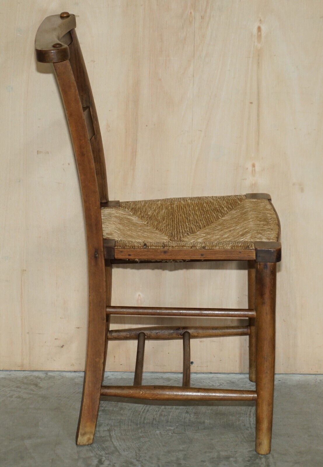 photo furniture Lovely Suite Of Six Circa 1860 Dutch Ladder Back Oak Rush Seat Dining Chairs 6