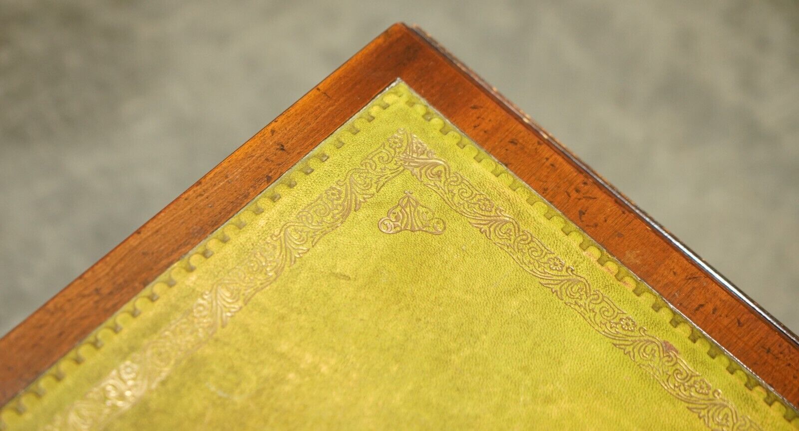 Very Large Vintage Bevan Funnell Extending Green Leather Coffee Cocktail Table photo vinterior
