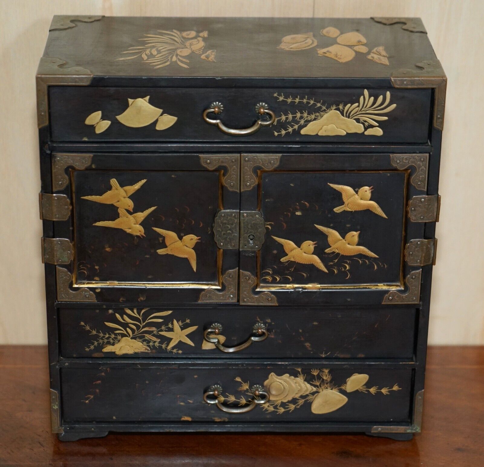 Fine Antique Collectable Chinese Table Top Cabinet Jewellery Collectors Storage photo furniture