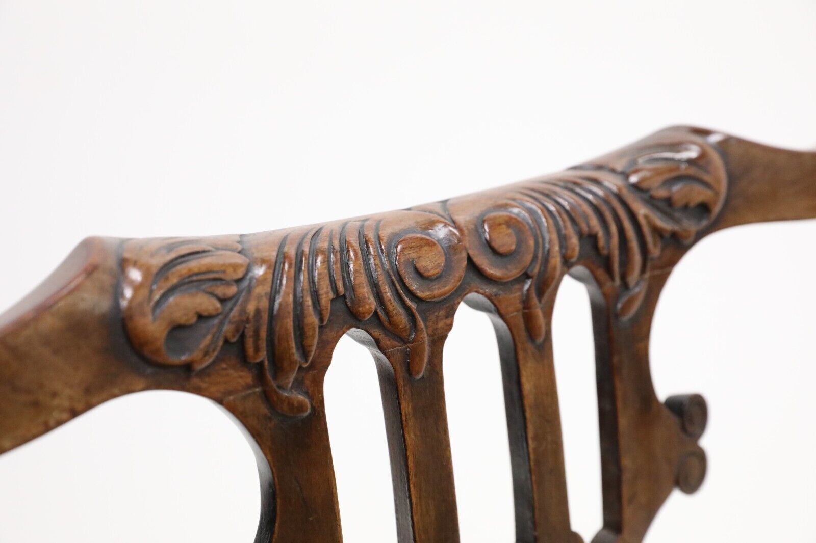 photo furniture 4 Chippendale Revival Dining Chairs Cabriole Legs Carved Back