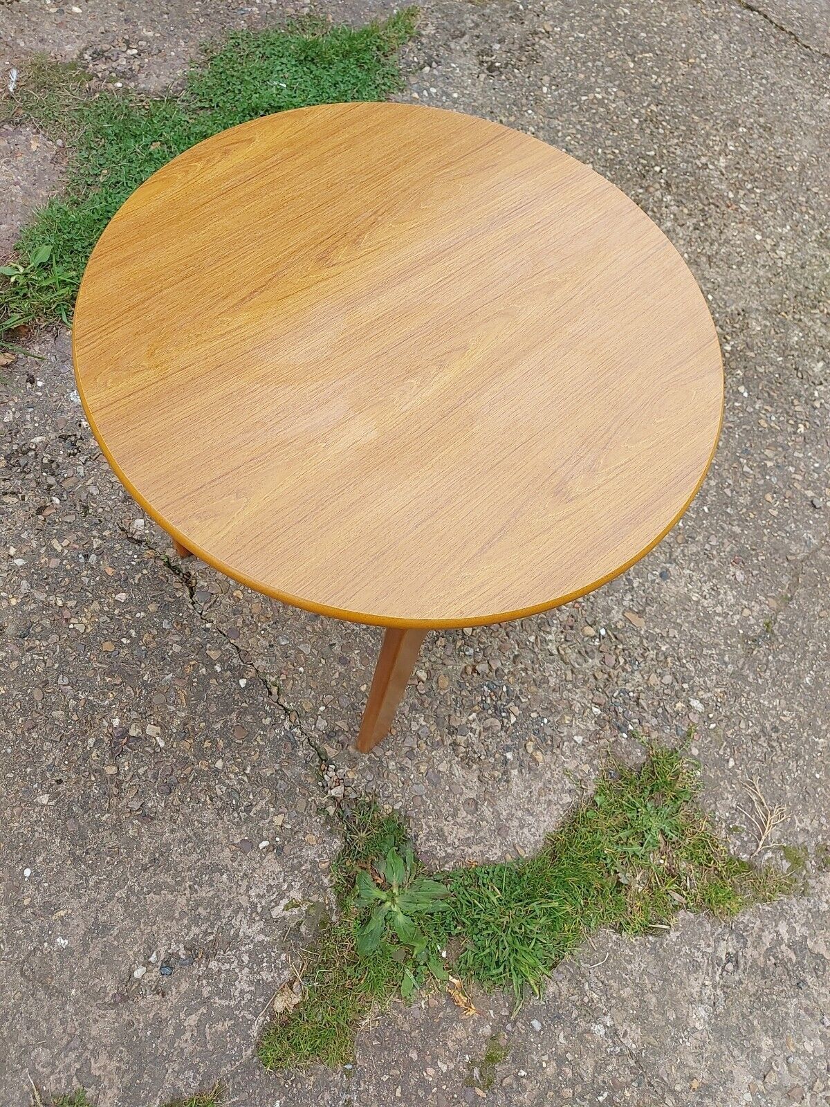 photo furniture Vintage/Retro/Mid Century Round Teak Coffee Table