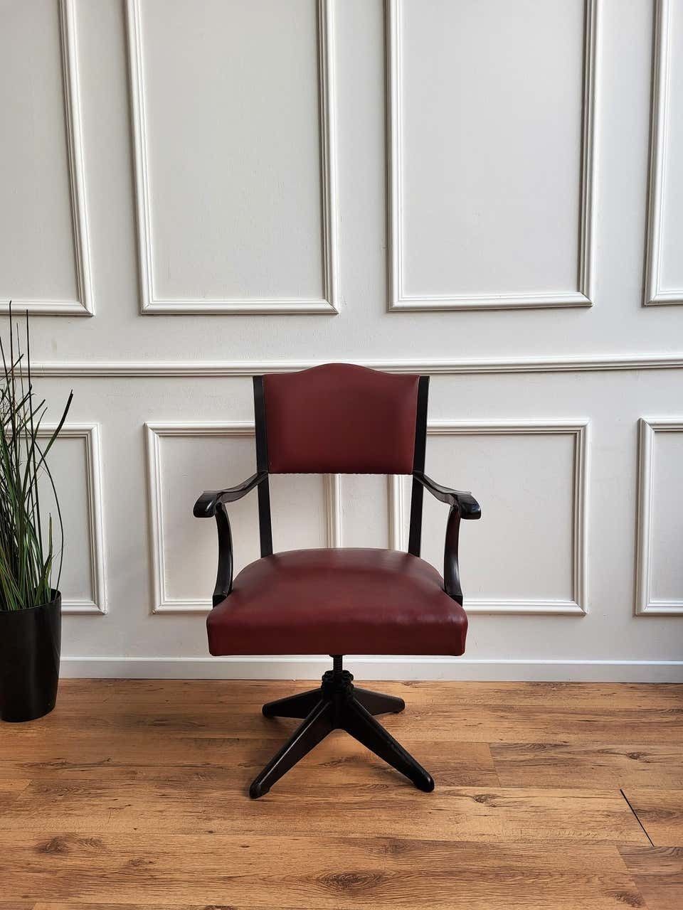1970s Italian Bordeaux Leather & Wood Open Arm Turning Office Desk Chair photo 1068.0
