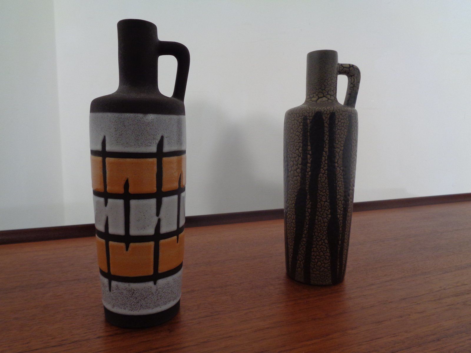 980 Ceramic Vases From Strehla, East Germany, 1960s, Set Of 2 photo vinterior