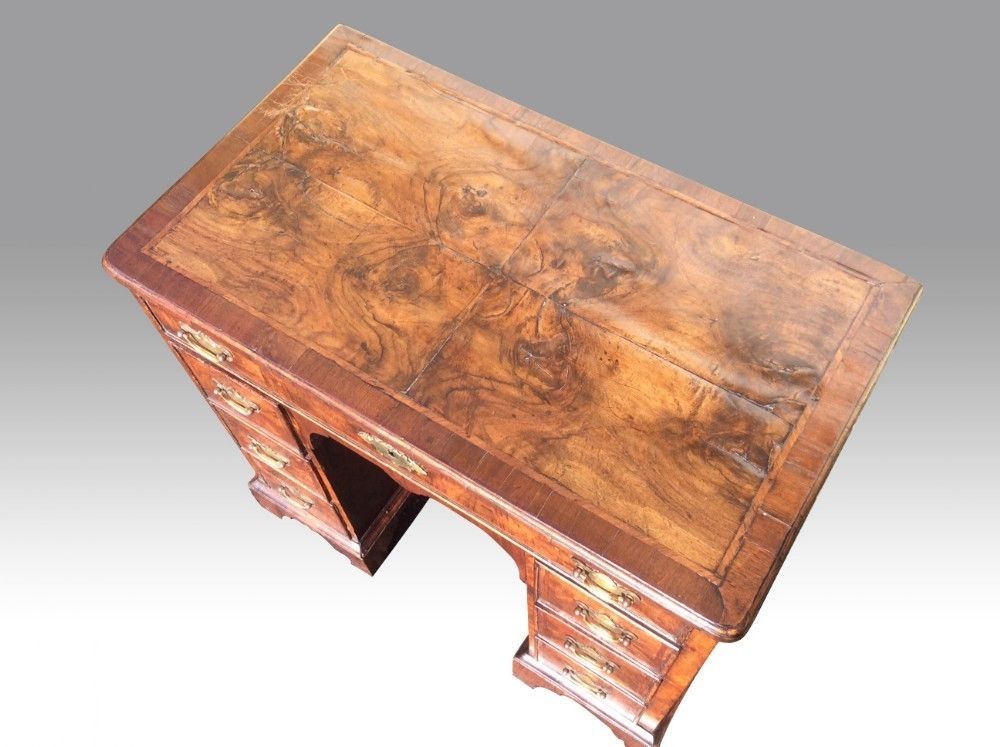 Georgian Walnut Antique Kneehole Desk Of Small Proportions. photo 4800.0