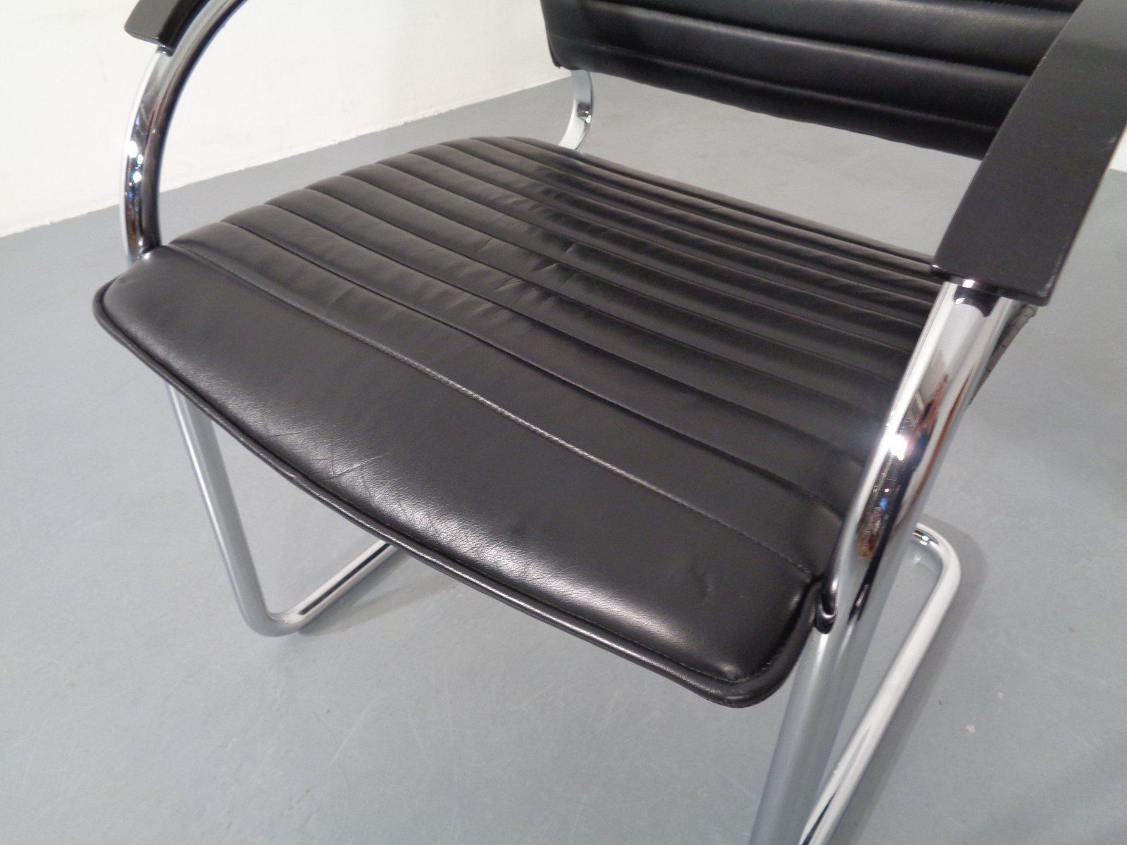 photo buy Model S78 Cantilever Leather Armchair By Josef Gorcia And Andreas Krob For Thonet 1980s