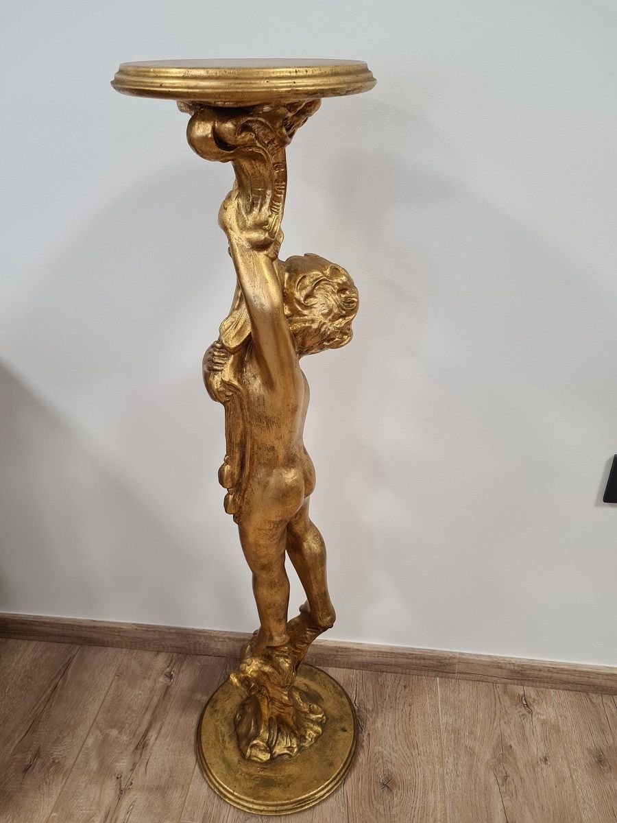 Gold Wooden Pillar With Angel Motif photo Art