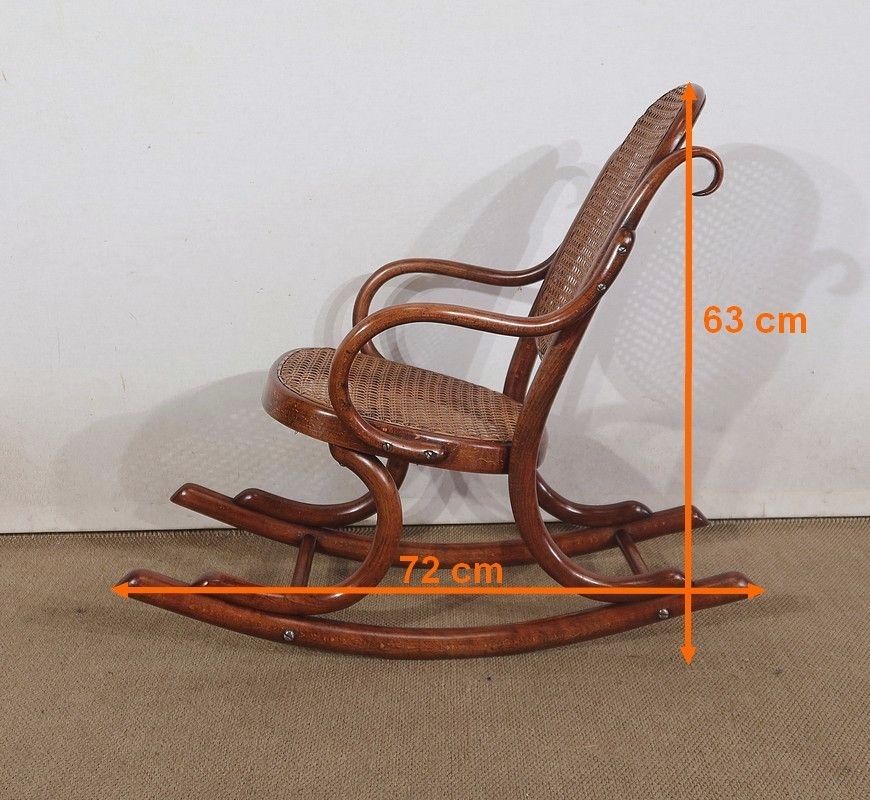 photo vinterior Beech Children's Rocking Chair, Maison Thonet – 1910