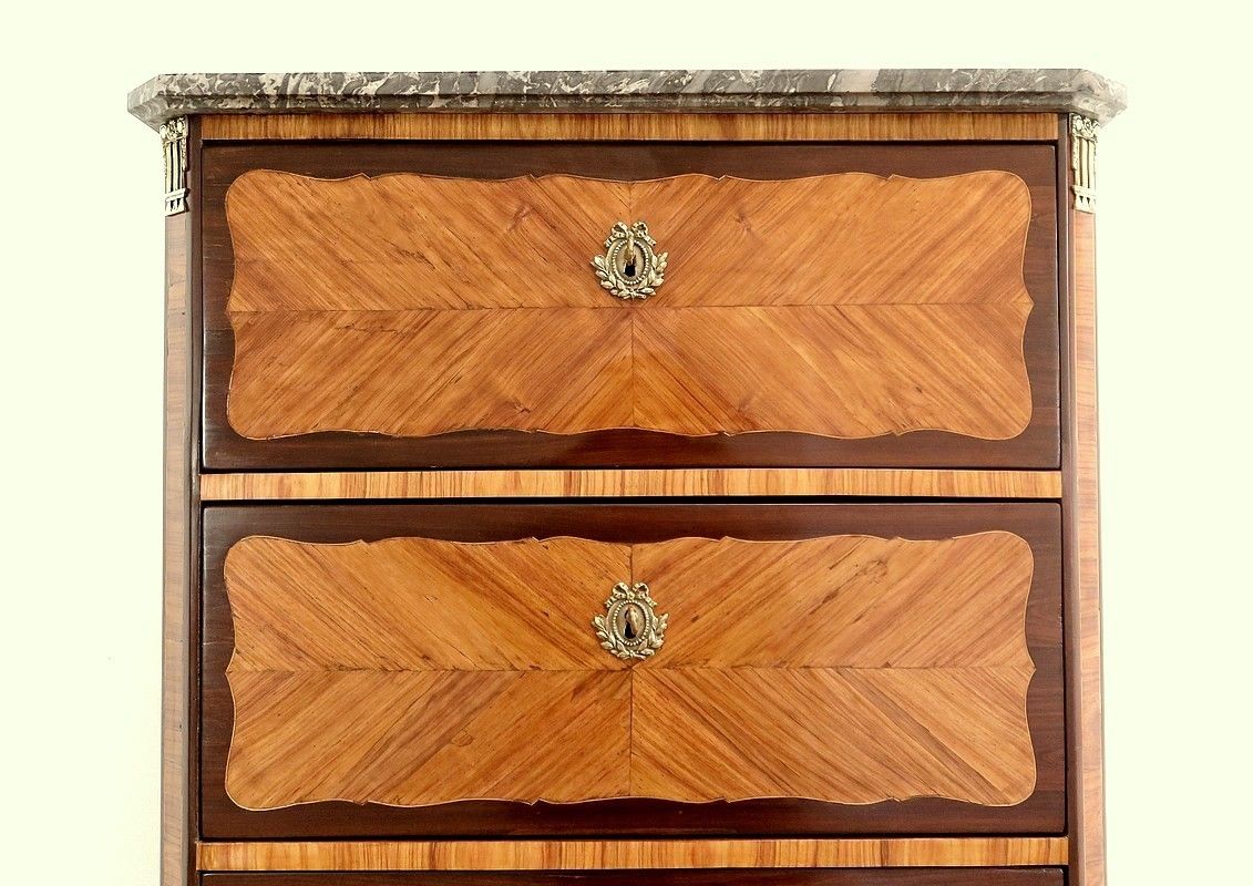 Chest Of Drawers In Precious Wood, Louis XV Period – 18th Century photo vintage