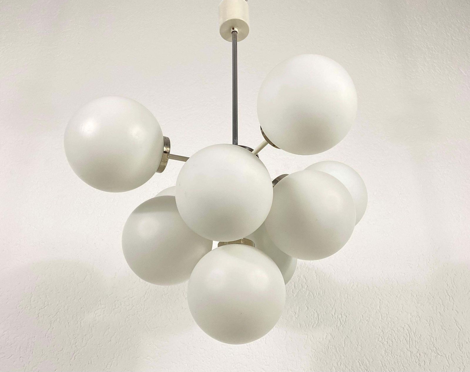 Large Kaiser Midcentury White 9 Arm Space Age Chandelier, 1960s, Germany photo Lighting