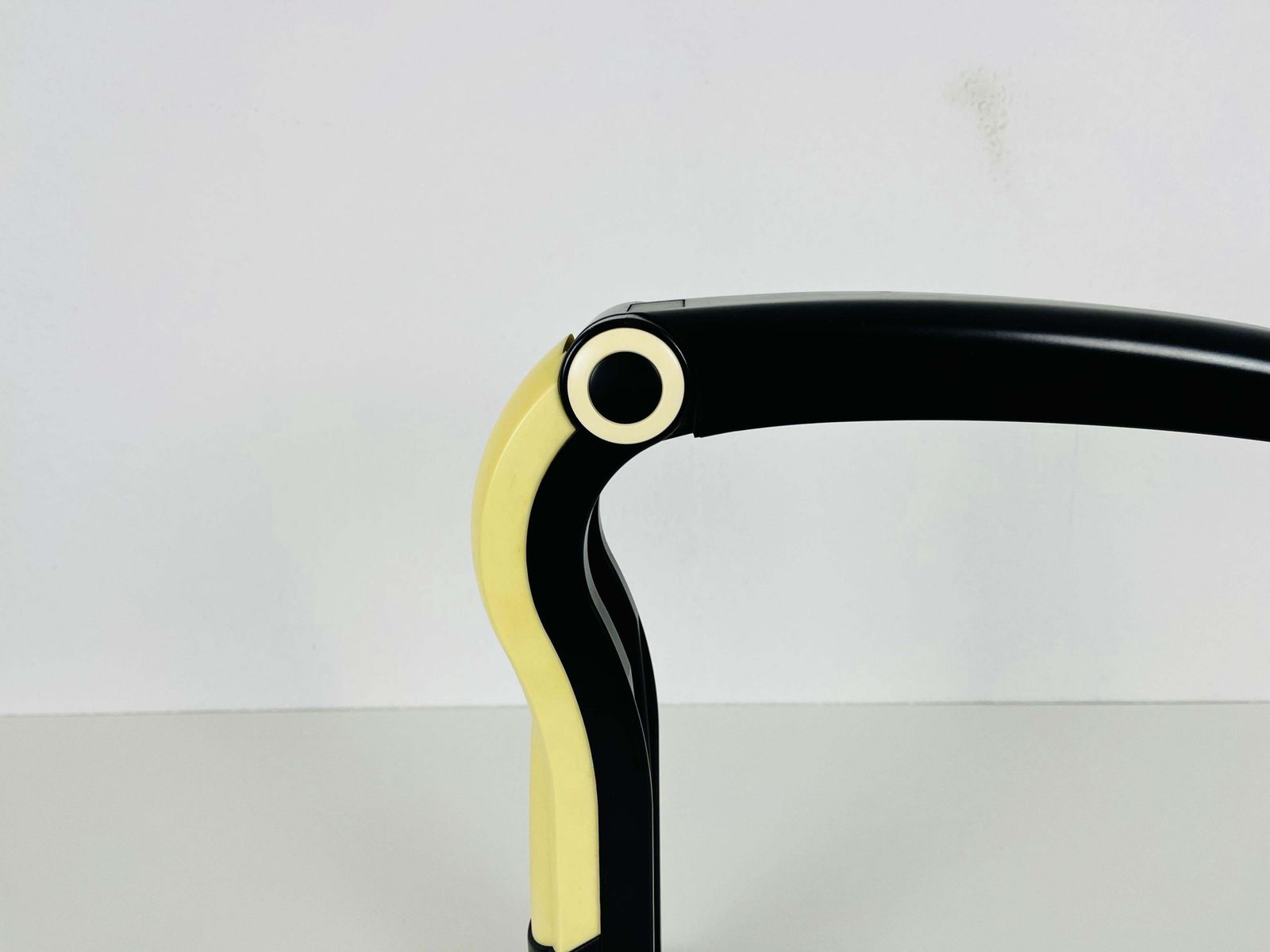 Black Toucan Table Lamp By H.T. Huang For Huangslite, 1990s photo 539.0