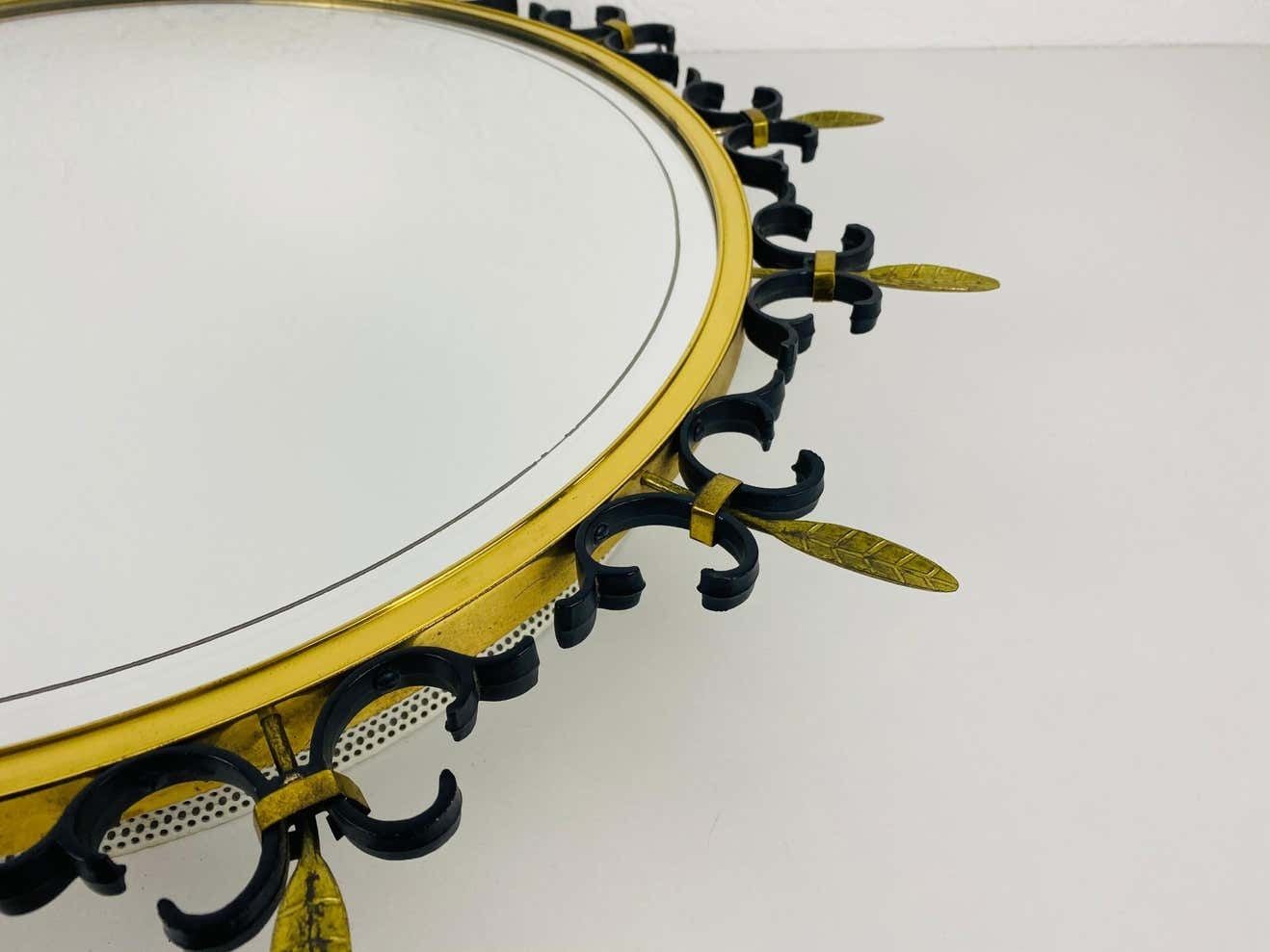 Mid Century Modern Italian Round Illuminated Brass Wall Mirror, Italy, 1960s photo buy