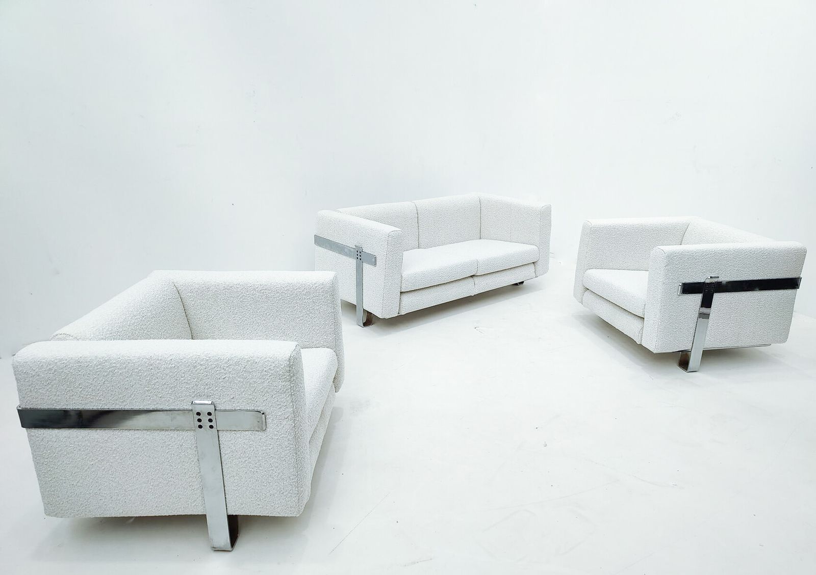 Mid Century Modern Sofa By Luigi Caccia Dominioni For Azucena photo for sale