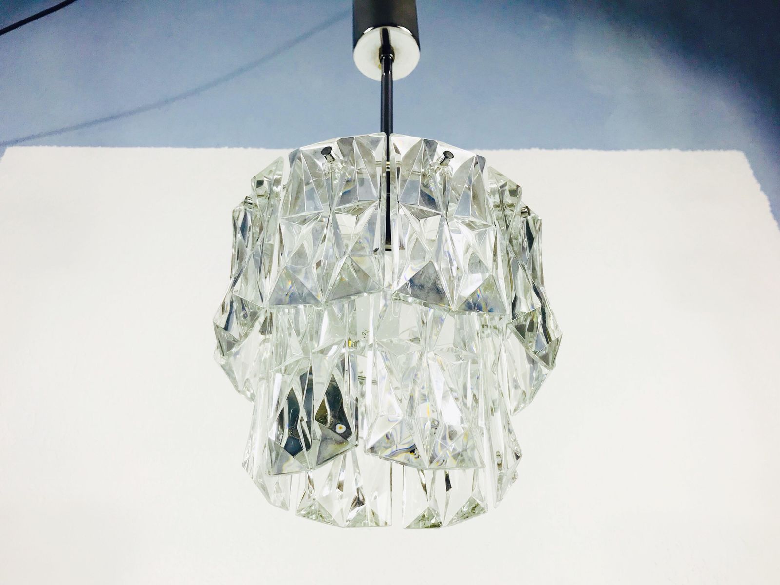 Kinkeldey Crystal Ice Glass Chandelier, Circa 1960s photo vinterior