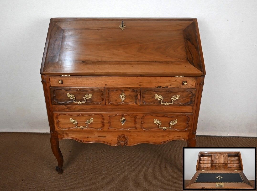 Scriban Chest Of Drawers In Walnut, Louis XV Period   Late 18th Century