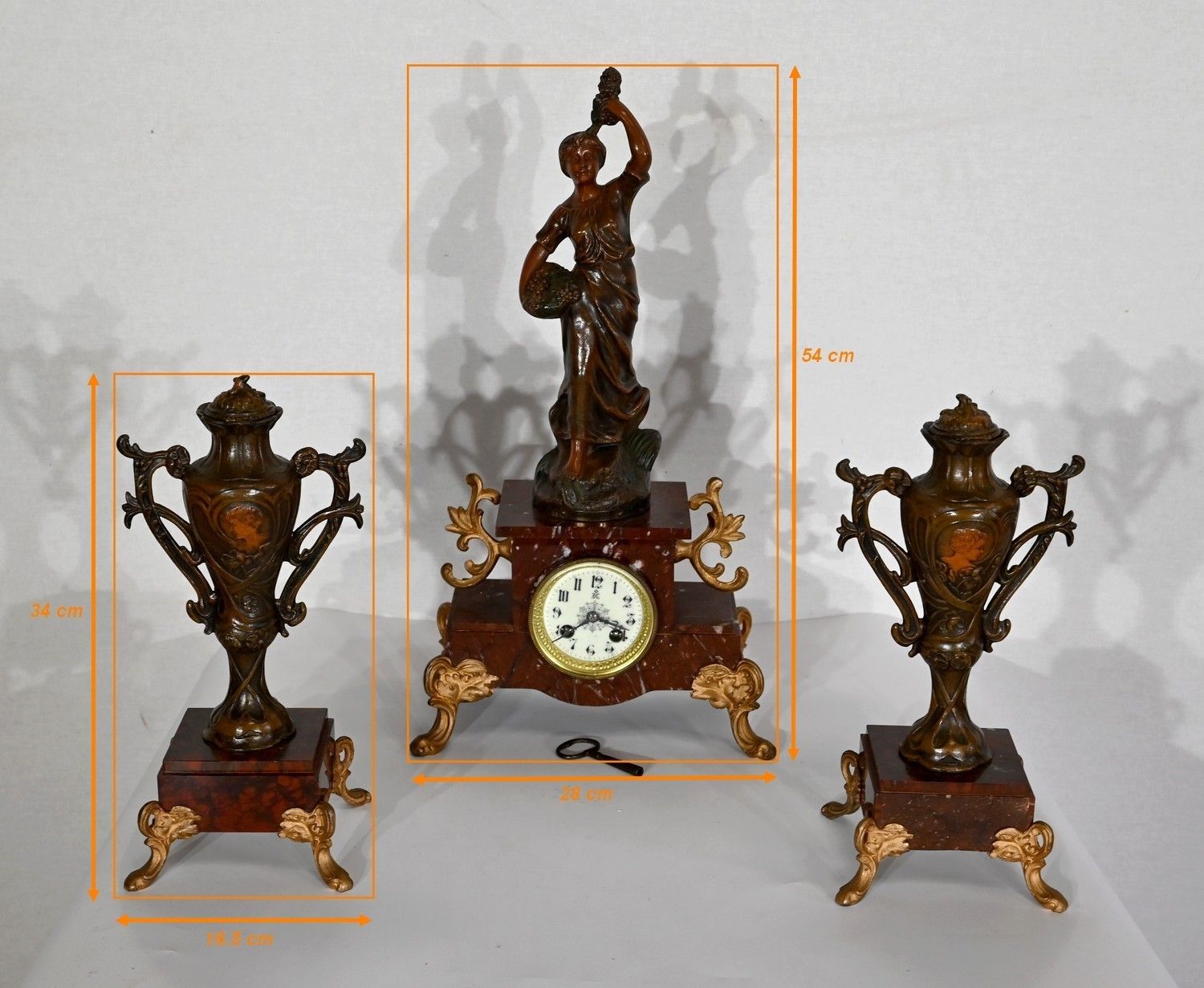 photo vintage Regule And Cherry Marble Mantelpiece Set – 1920