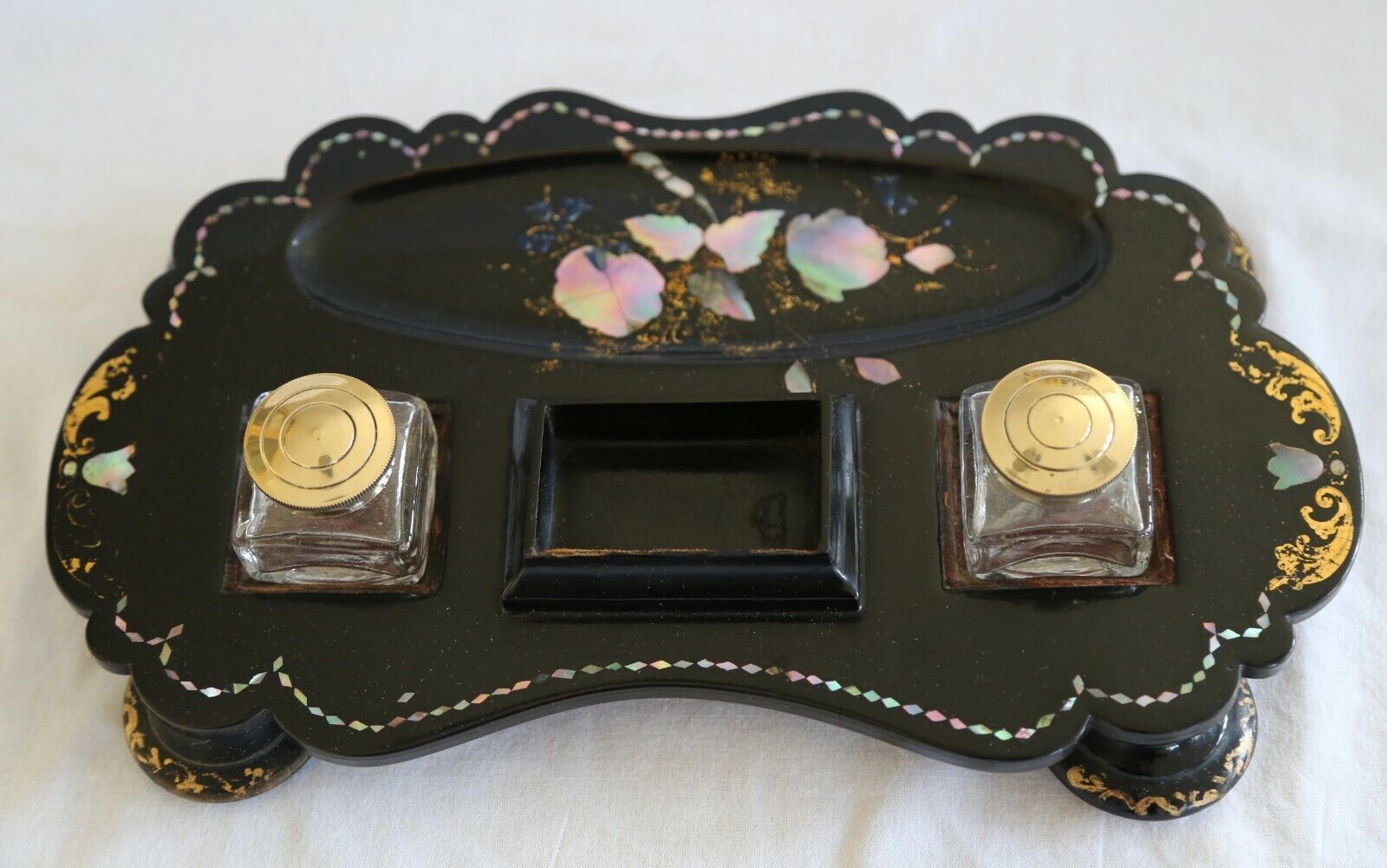 Victorian Papier Mache Inkwell By Jennens & Bettridge   Mother Of Pearl Inlaid photo for sale