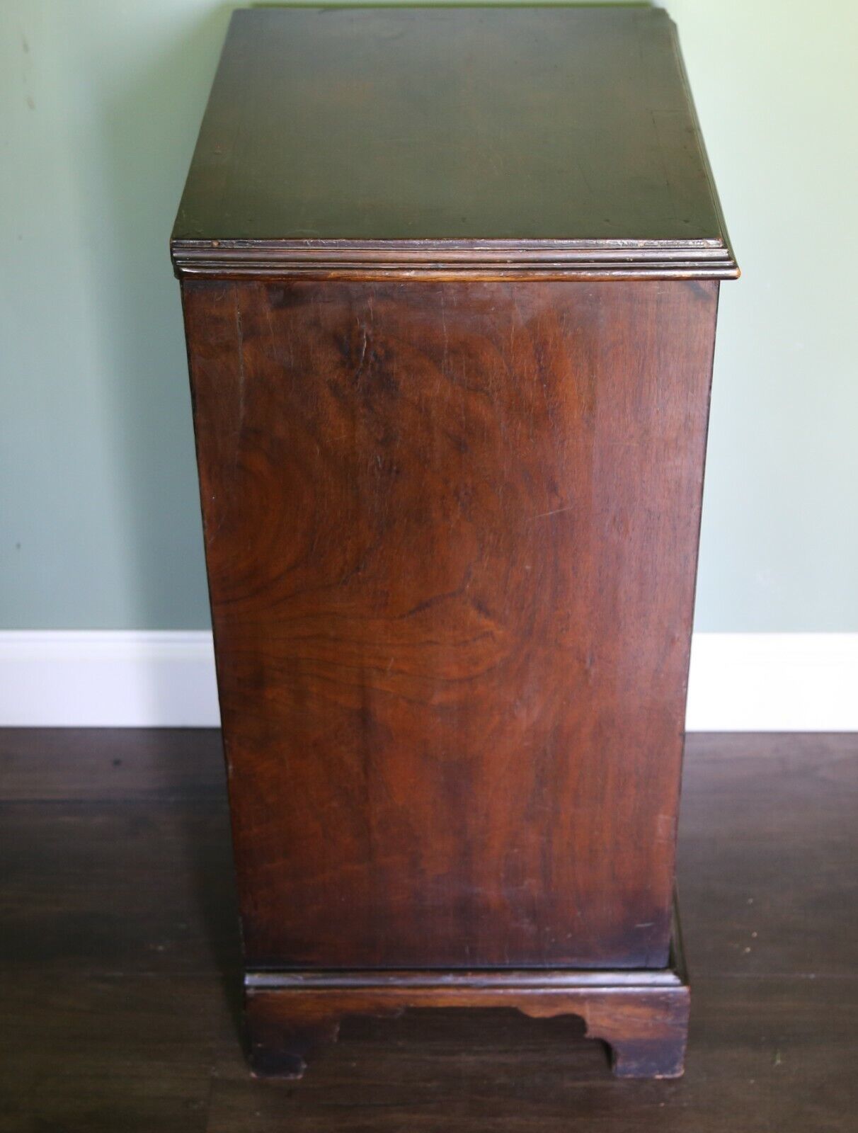 Chest Of Drawers Mahogany And Crossbanded Bachelors Chest photo vinterior