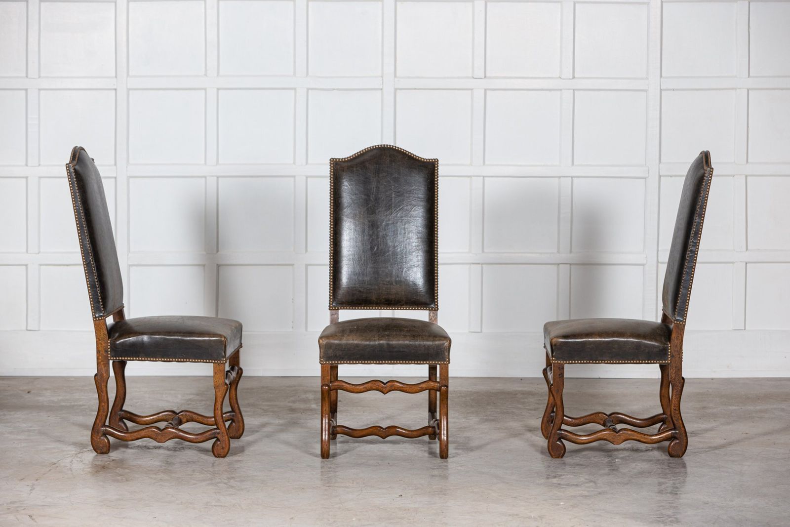 Set Of 6 French Louis XIV Style Oak Chairs photo vinterior