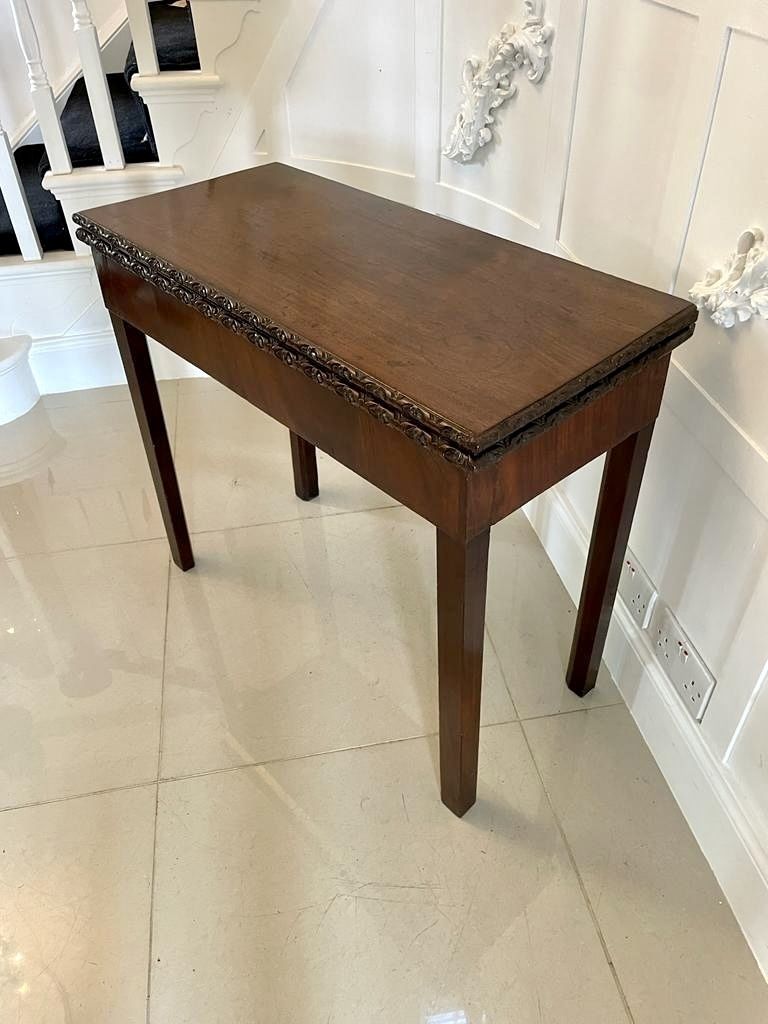 photo furniture Antique 18th Century Chippendale Mahogany Carved Card Table