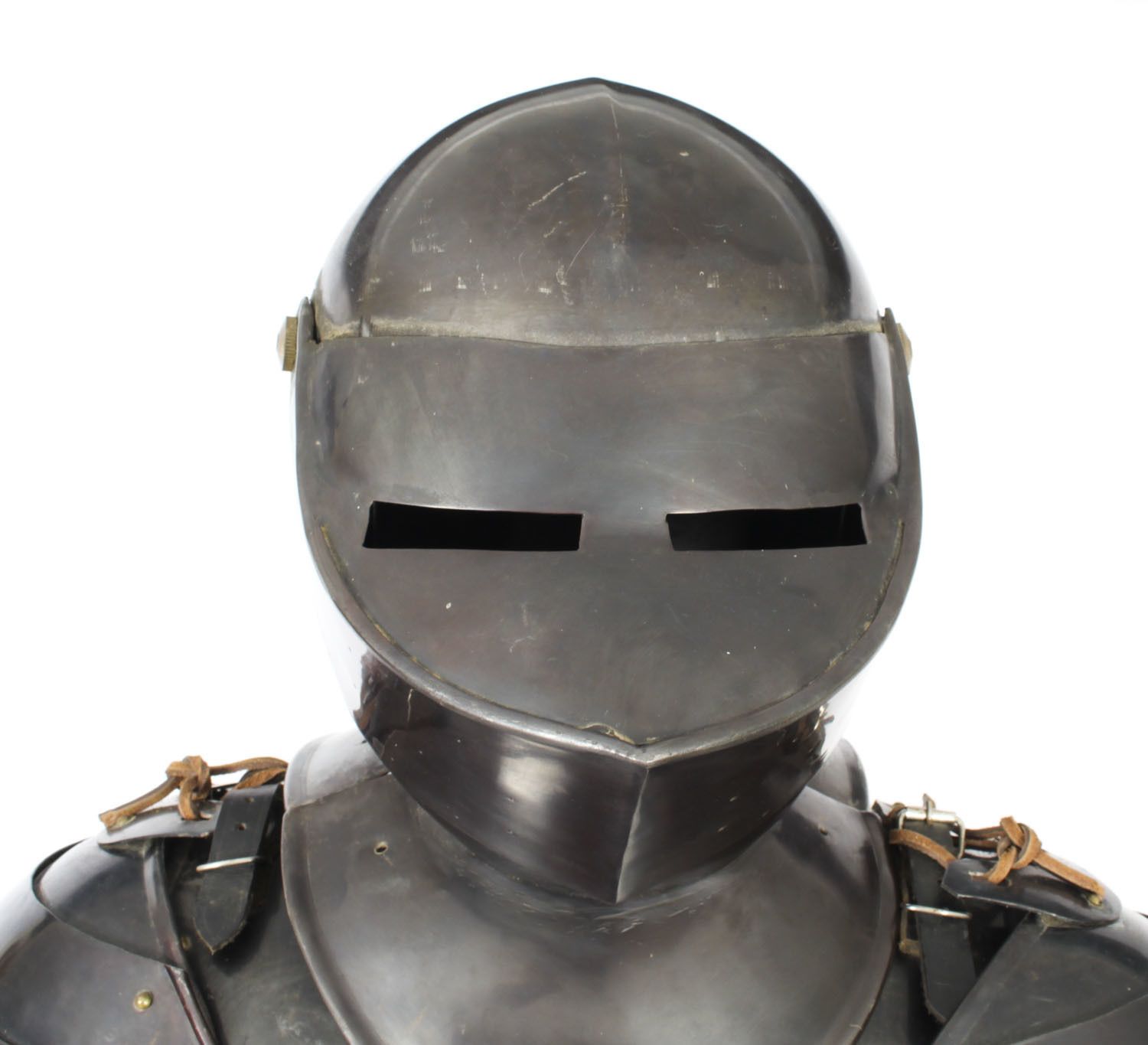 Vintage 16th C Style Complete Suit Of Armour   Castell Gyrn 20th Century photo vinterior