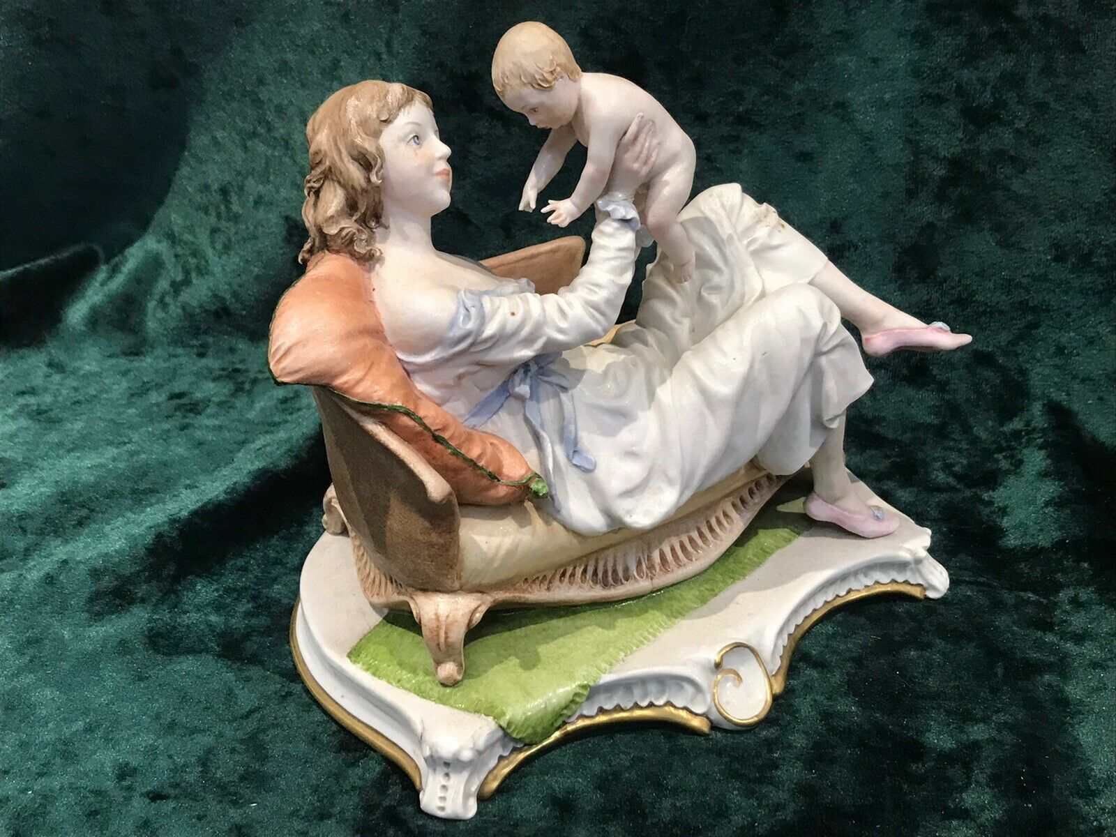 Fine Capodimonte Figurine Of Mother And Child Sculpture Signed Redwell photo buy