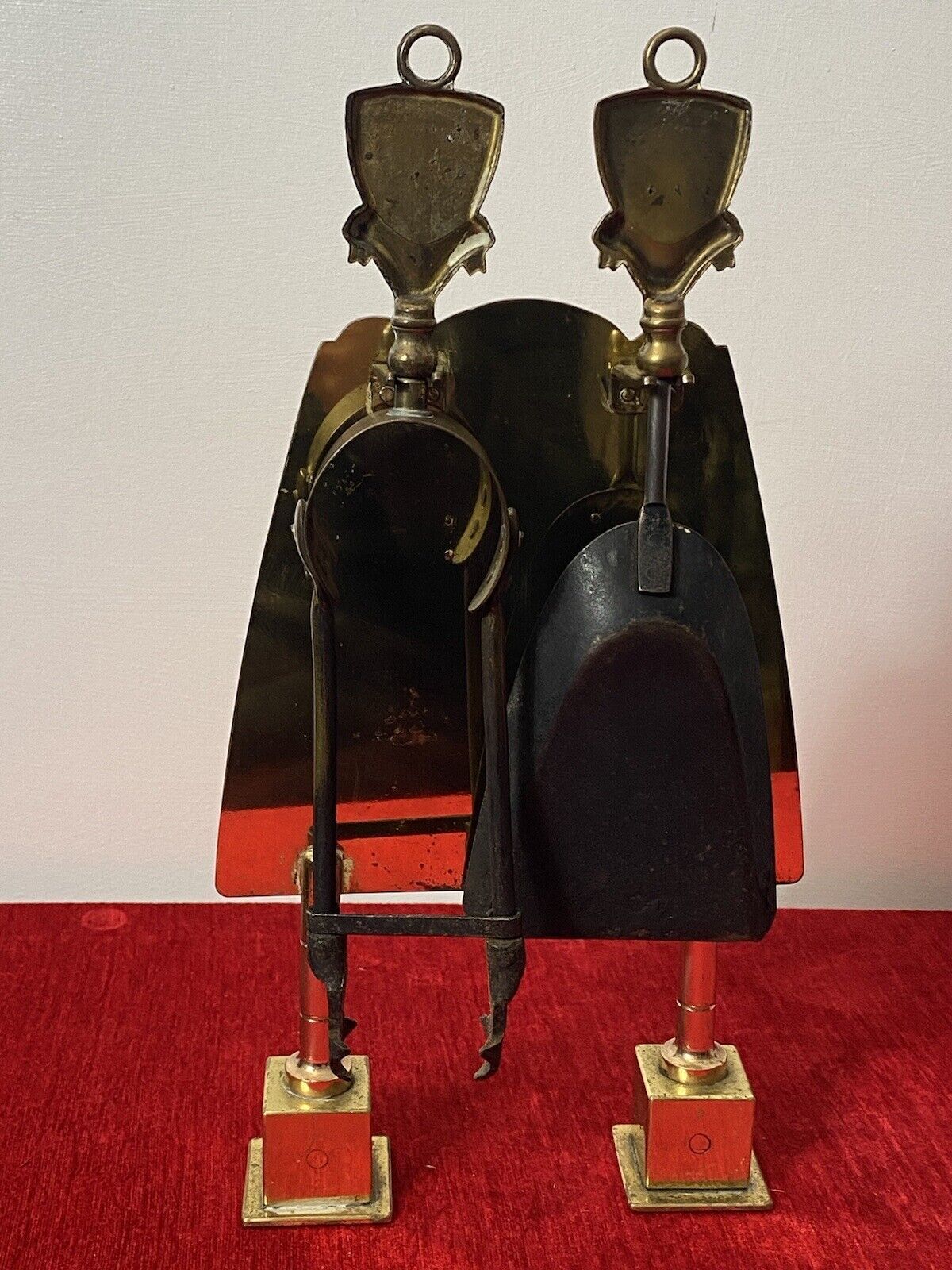 Vintage Brass Georgian Stye Royal United Kingdom Coat Of Arms Fire Companion Set photo vintage