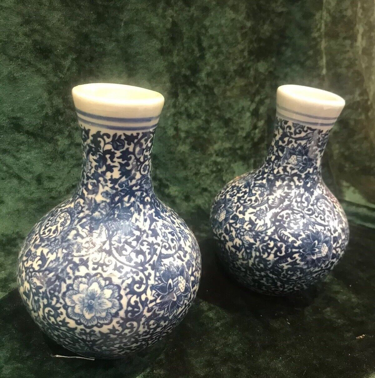 Pair Of Enchanting Kelp And Vine Foliage Blue Ming Style Conecal Vases photo Home Decor