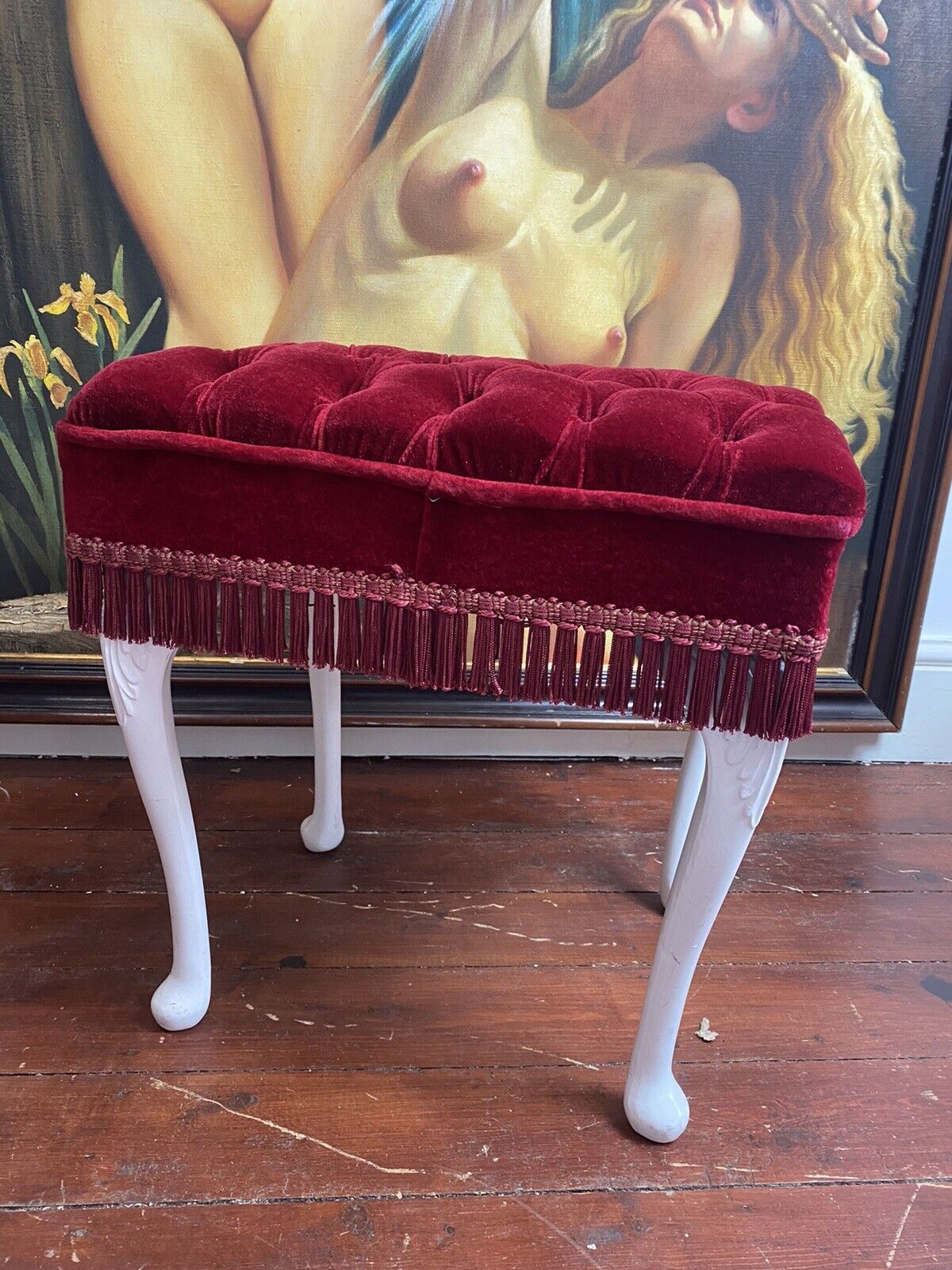 Vintage Hollywood Glamour Red Velvet Deep Buttoned Boudoir Stool photo 185.0