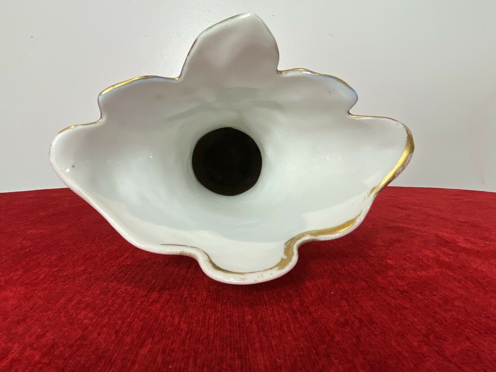 photo furniture Sèvres Style Romantic Porcelain Vase With Branch Handles And Flora Decorations