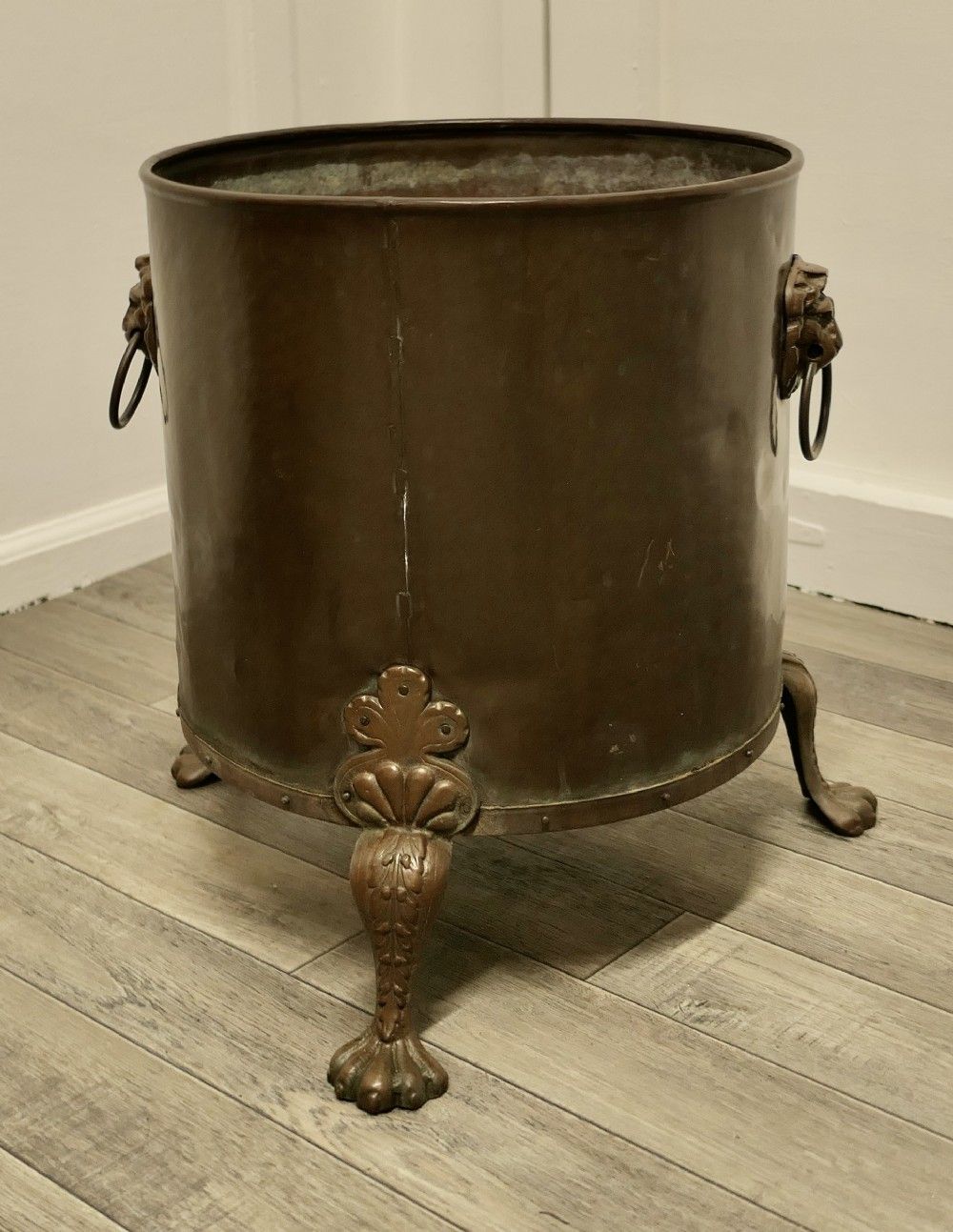 19th Century Copper Coal Or Log Bucket On Lions Paw Feet photo furniture
