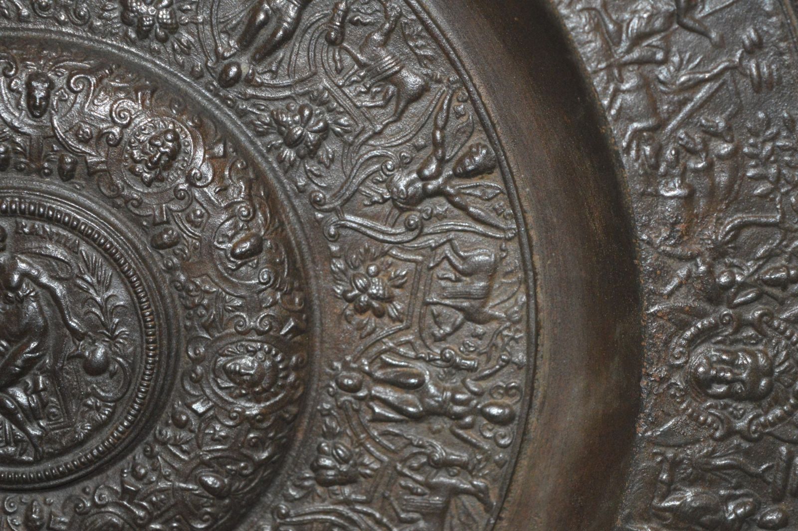 Large Bronze Plate, Grand Tour Piece, Classical Decoration, C 1870 photo vintage