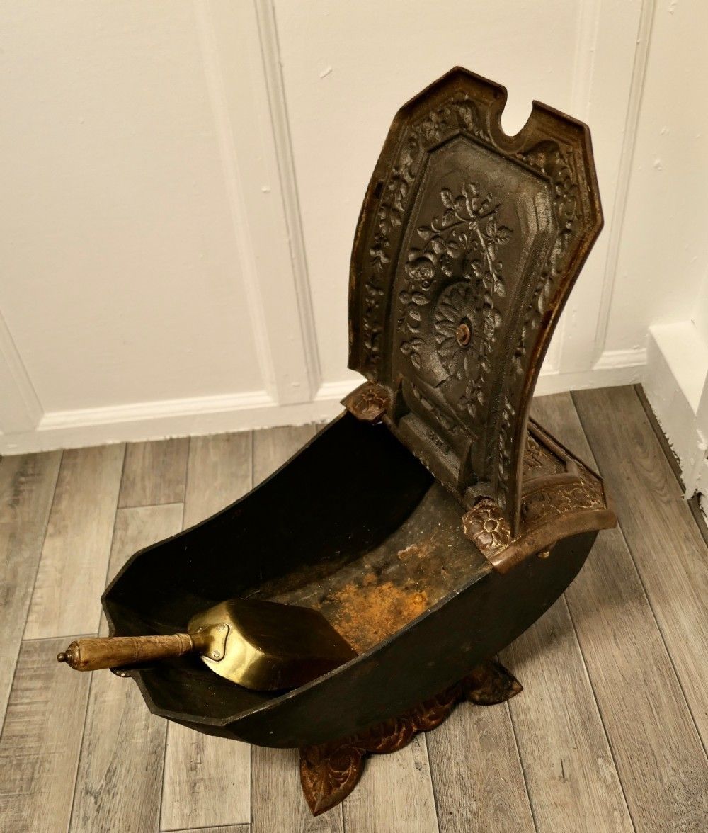 19th Century Cast Iron And Brass Art Nouveau Coal Scuttle photo Home Fixtures