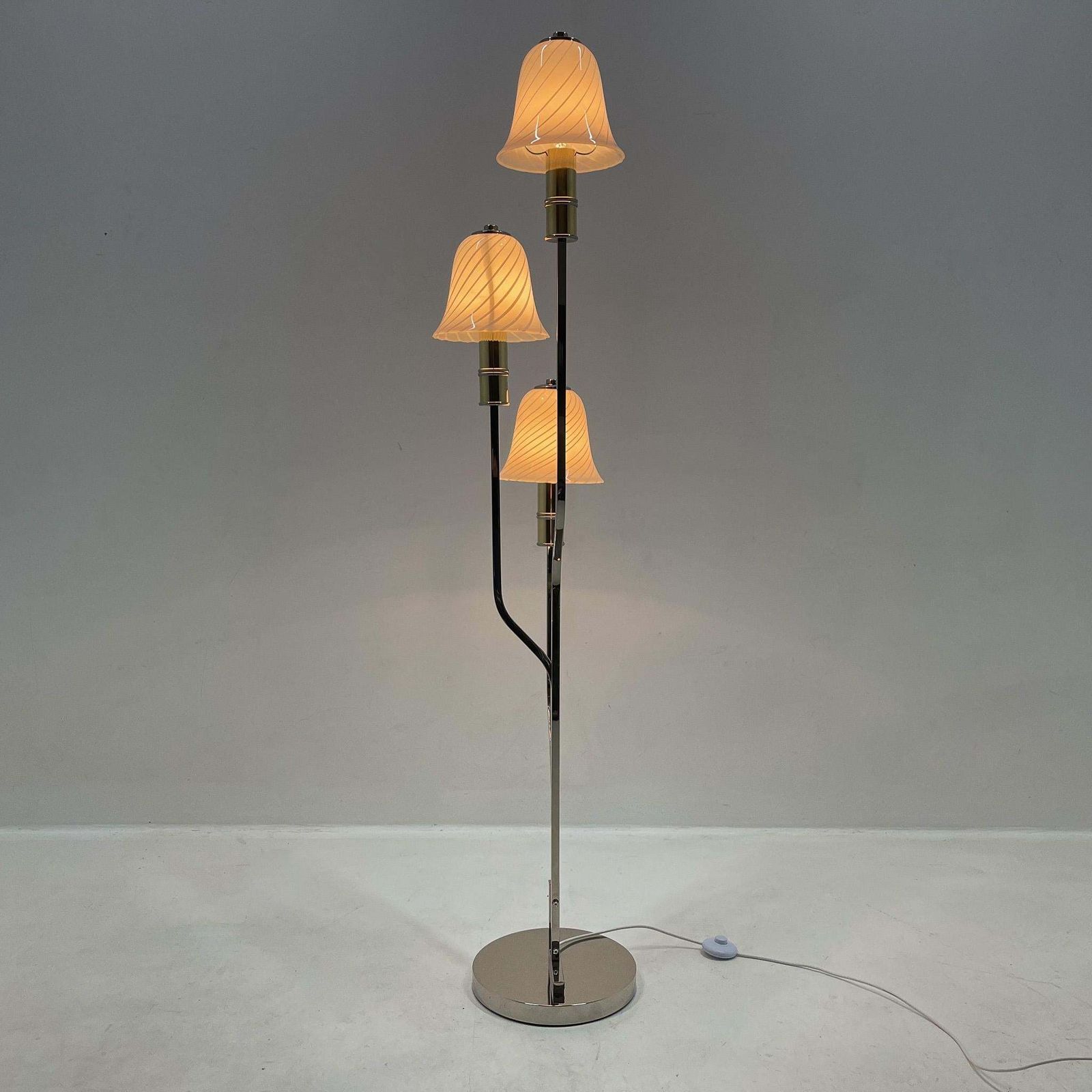 Rare Italian Chrome & Murano Glass 'Magic Mushrooms' Floor Lamp, 1970's photo Lighting