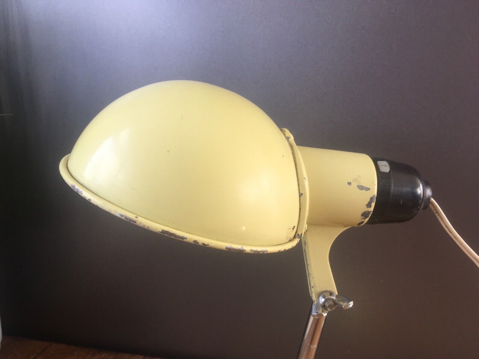 Mid Century Modern Metek Foldable Articulated Travel Desk Lamp Industrial 50's photo vintage