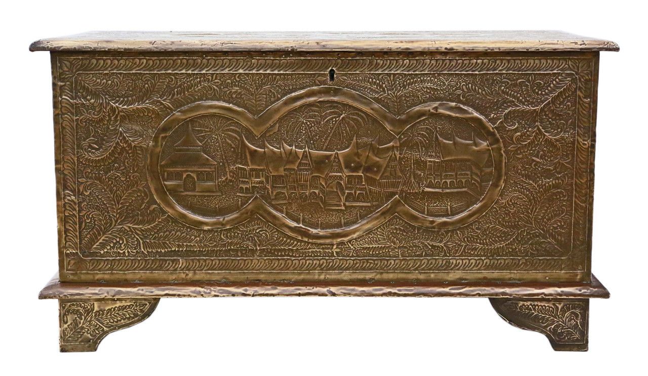 Antique Fine Quality Chinoiserie Chinese Brass Covered Camphor Wood Chest Coffer photo 1695.0